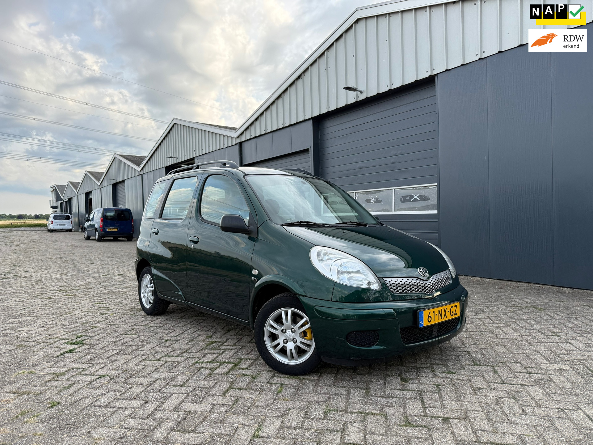 Toyota Toyota Yaris Verso 1.3 VVT-i Terra 2004 - voorkant