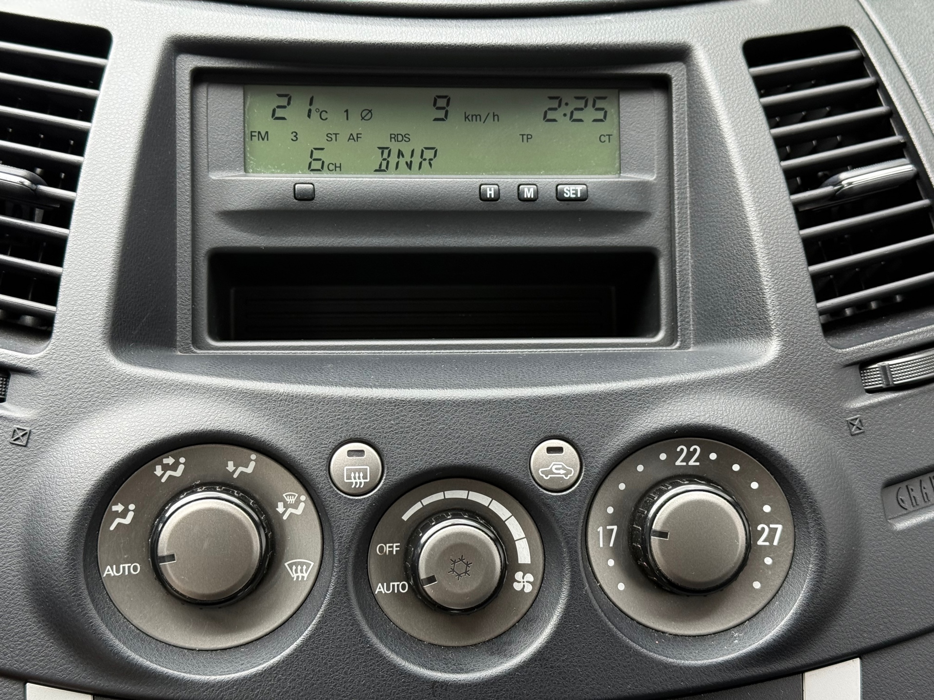 Foto van Mitsubishi Mitsubishi Grandis