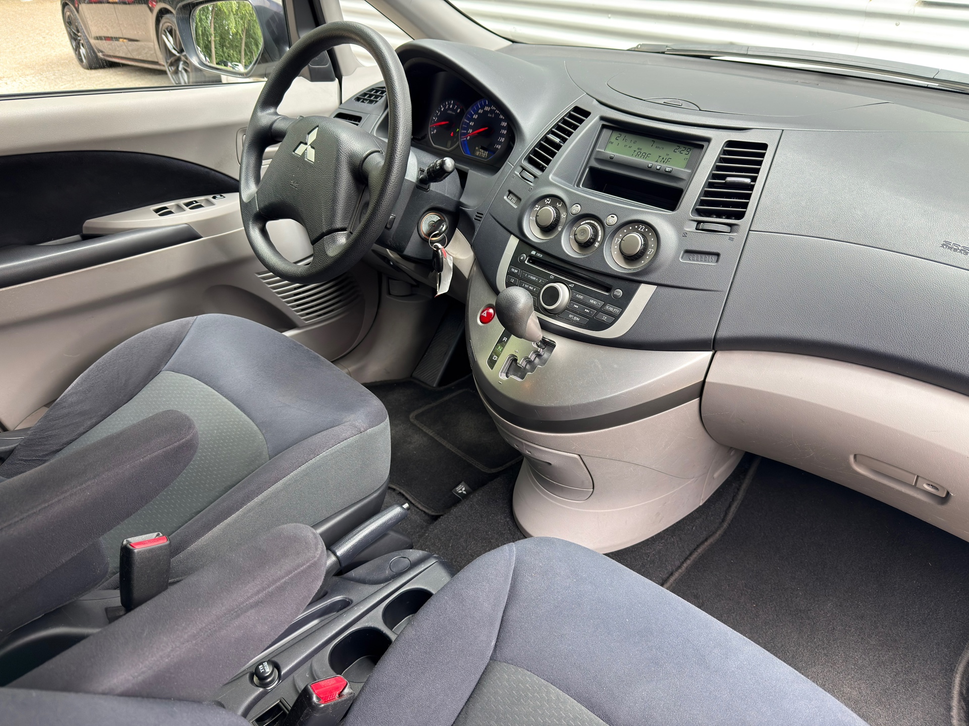Foto van Mitsubishi Mitsubishi Grandis