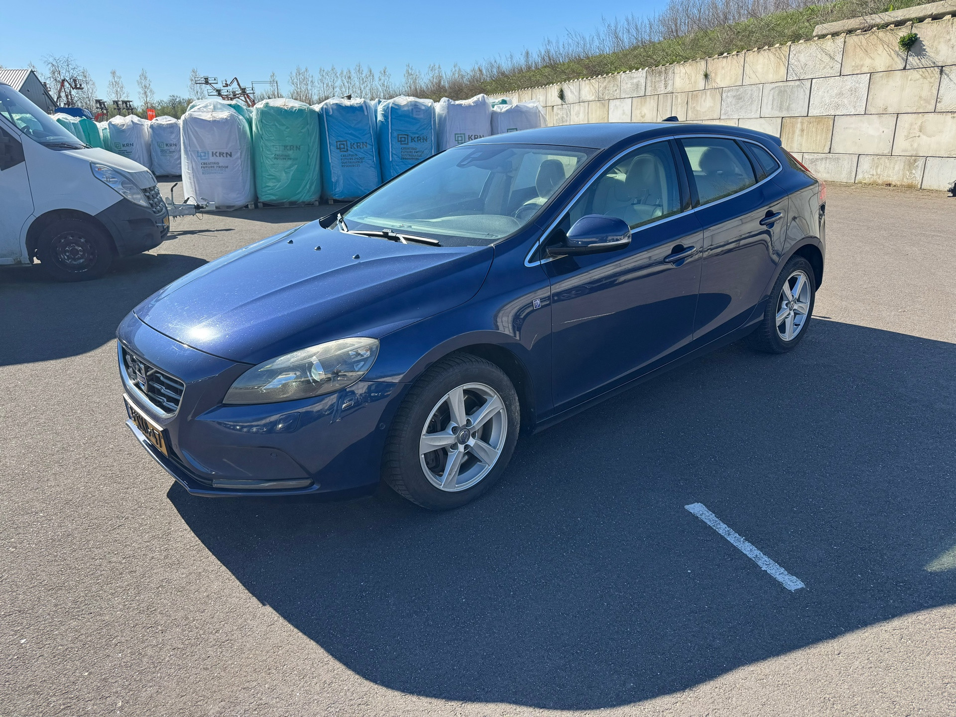 Volvo V40 2.0 D4 Ocean Race Business / pano / navi 2014 - voorkant