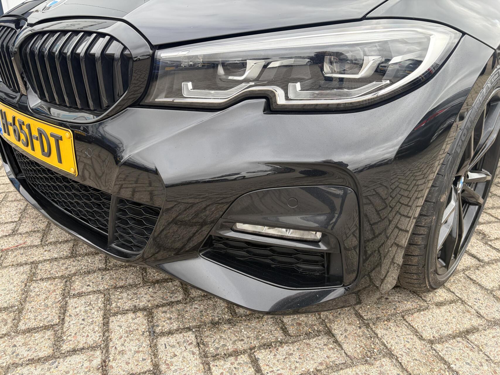 Foto van BMW 330i
