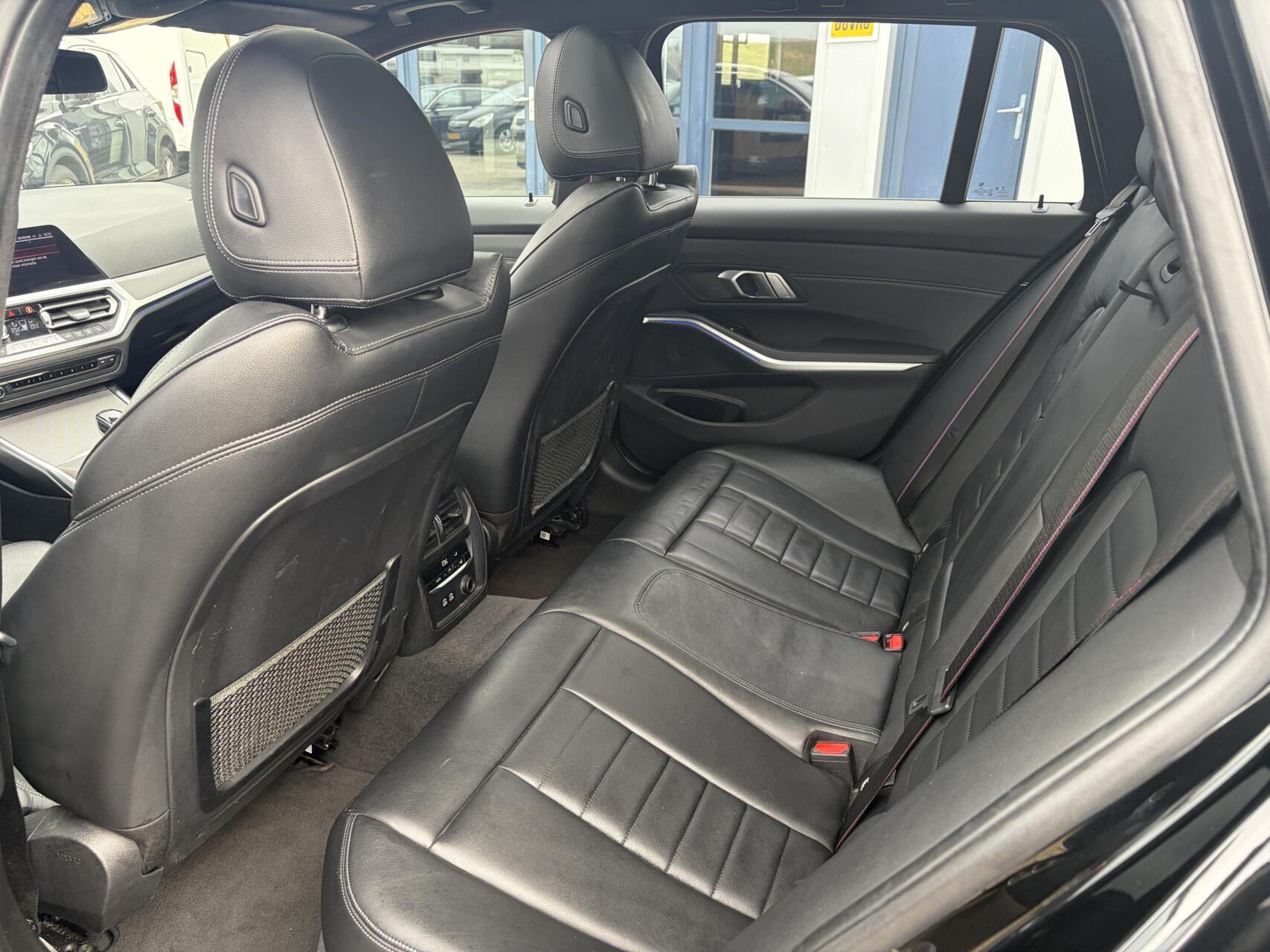Foto van BMW 330i
