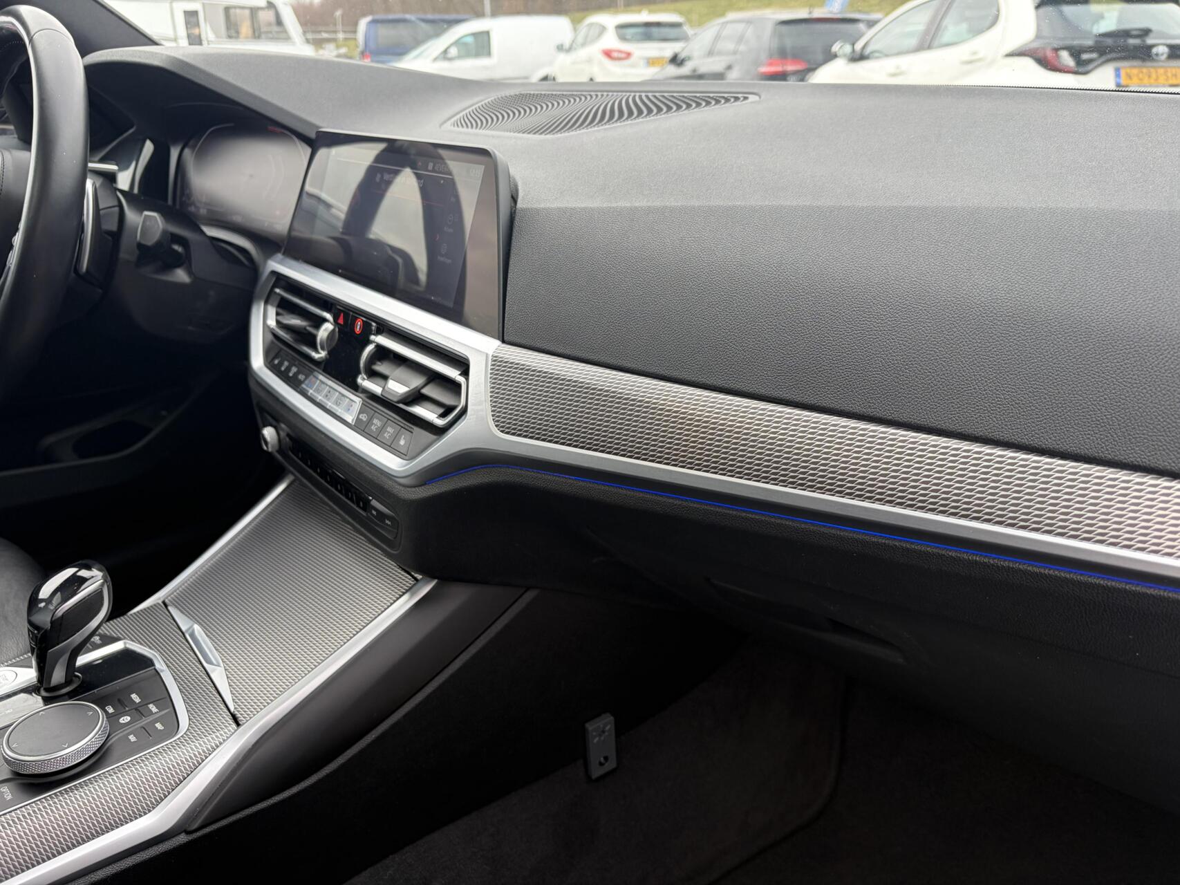 Foto van BMW 330i