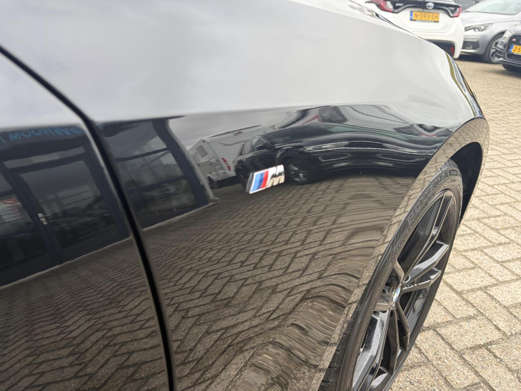 Foto van BMW 330i
