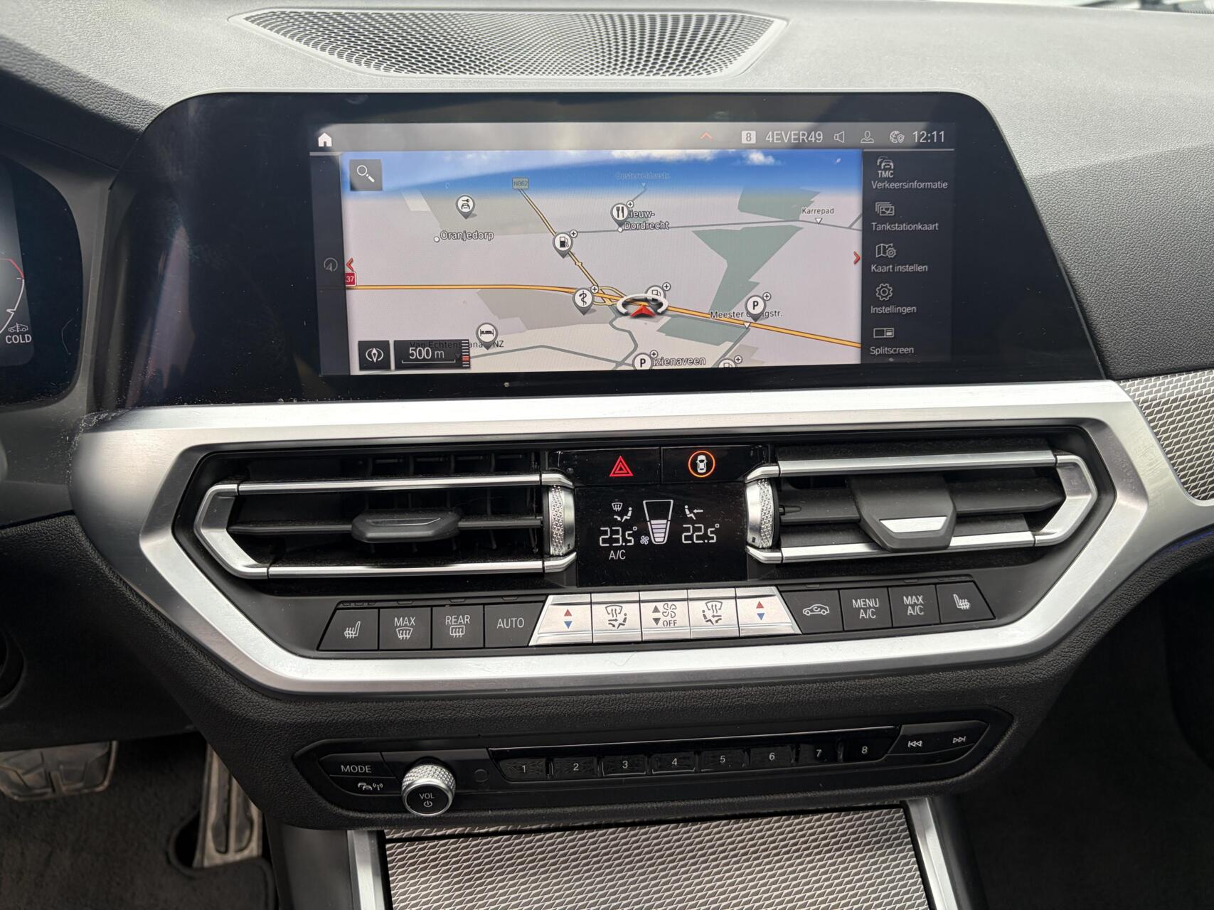Foto van BMW 330i