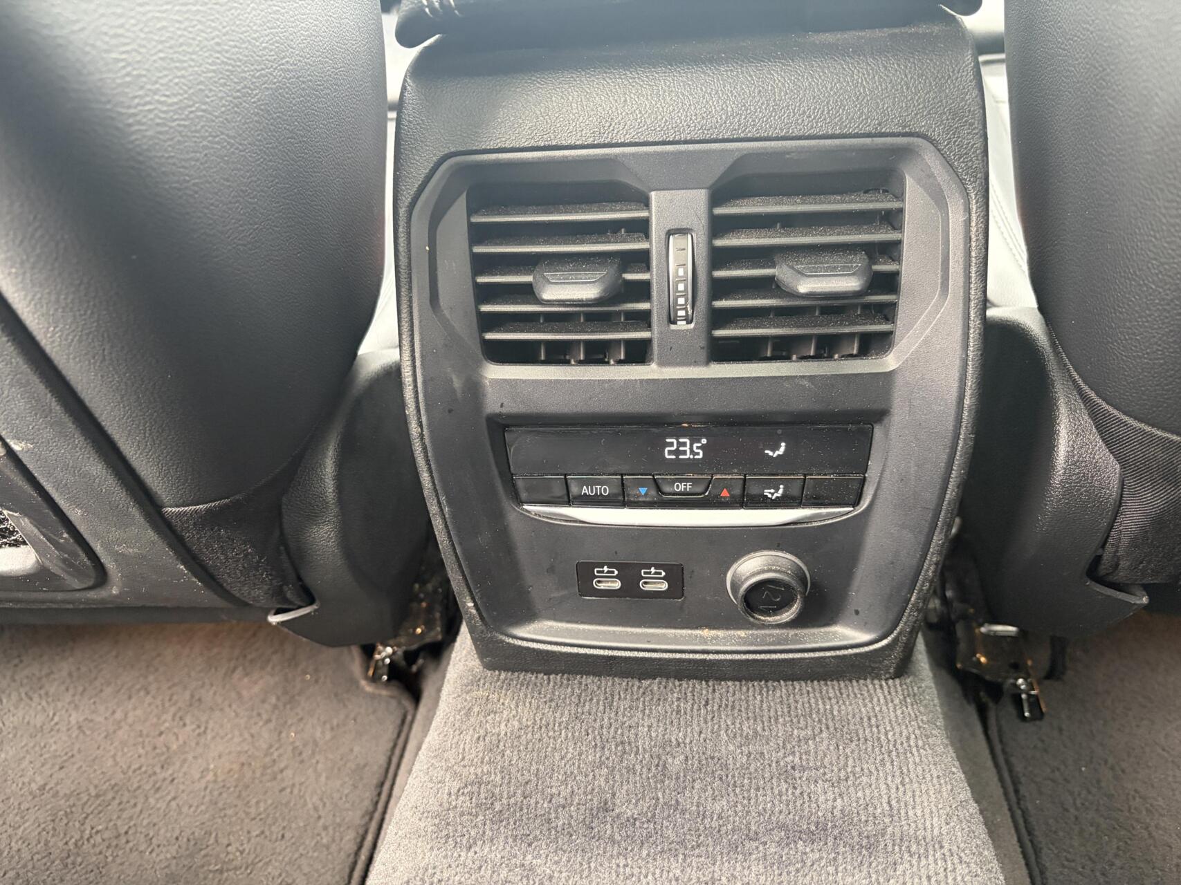 Foto van BMW 330i
