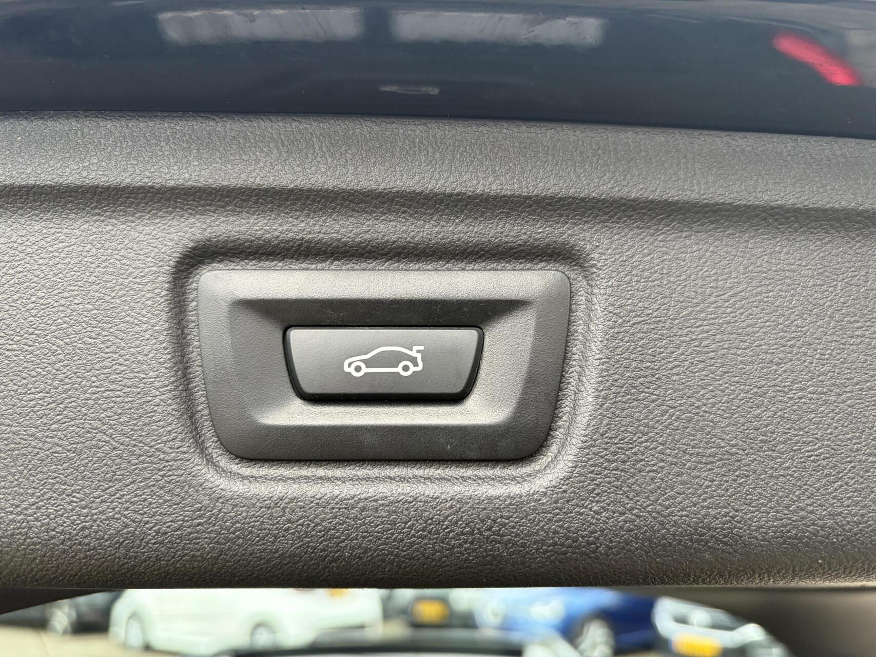 Foto van BMW 330i