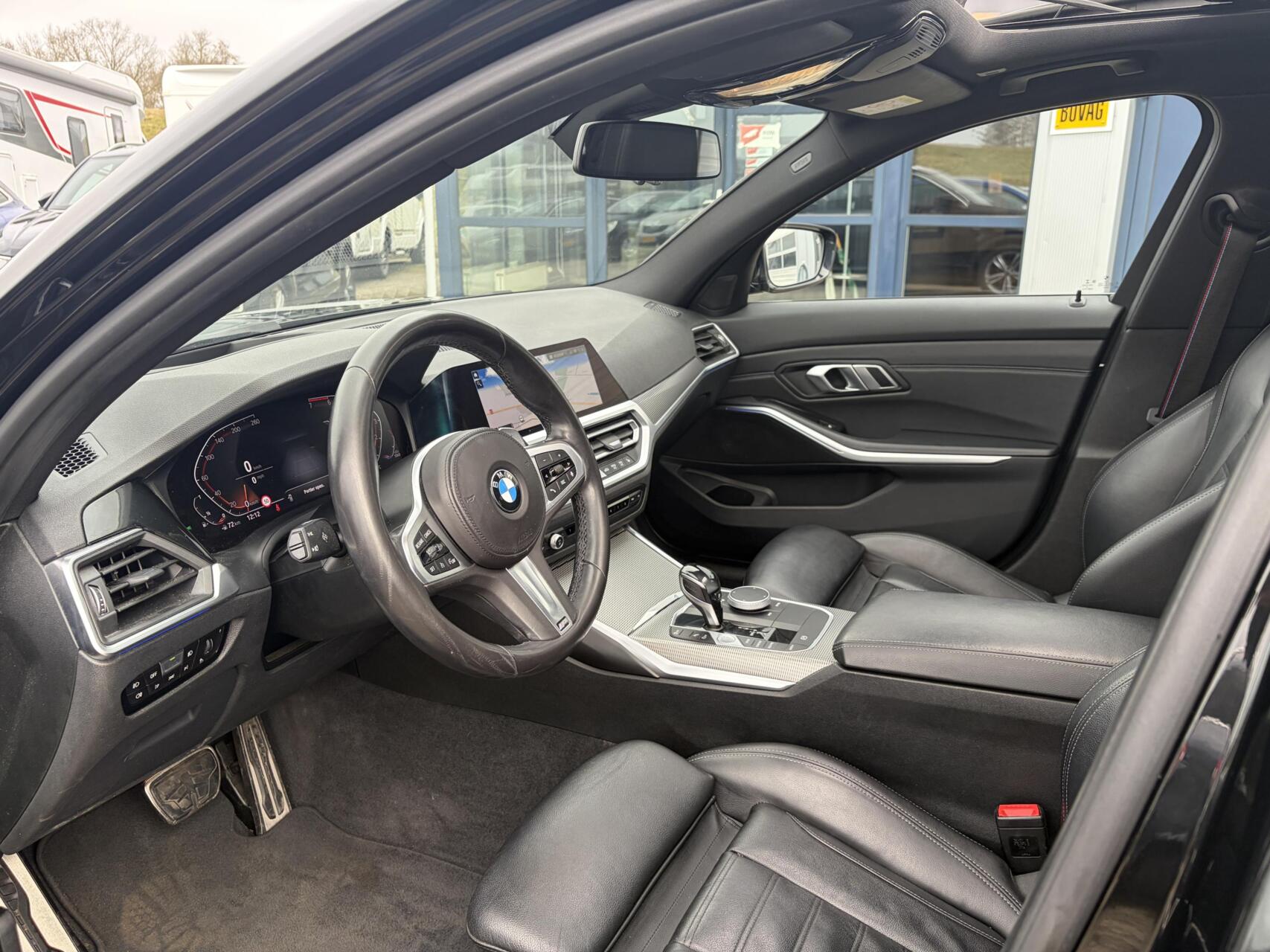 Foto van BMW 330i