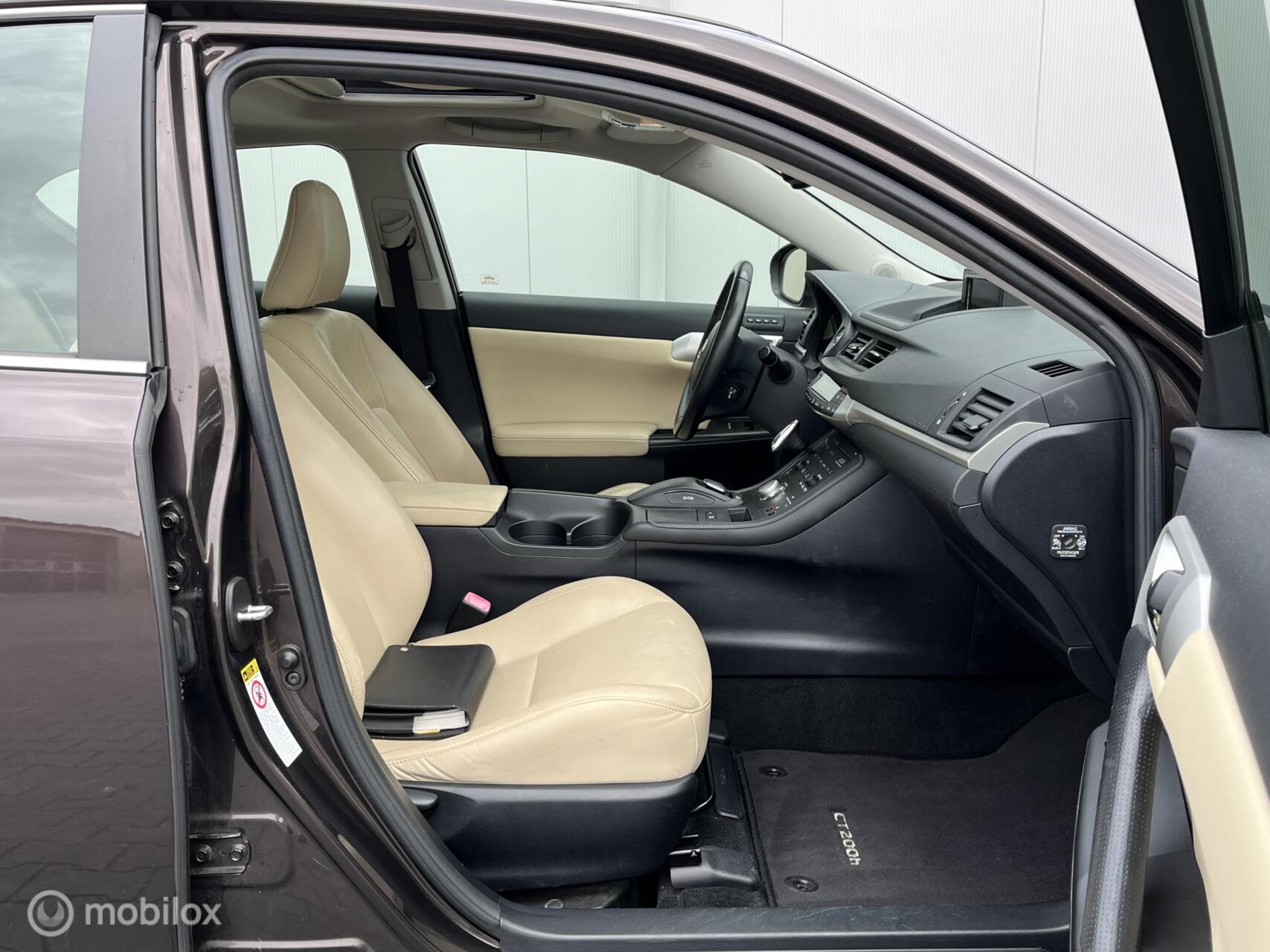 Foto van Lexus Lexus Ct200h