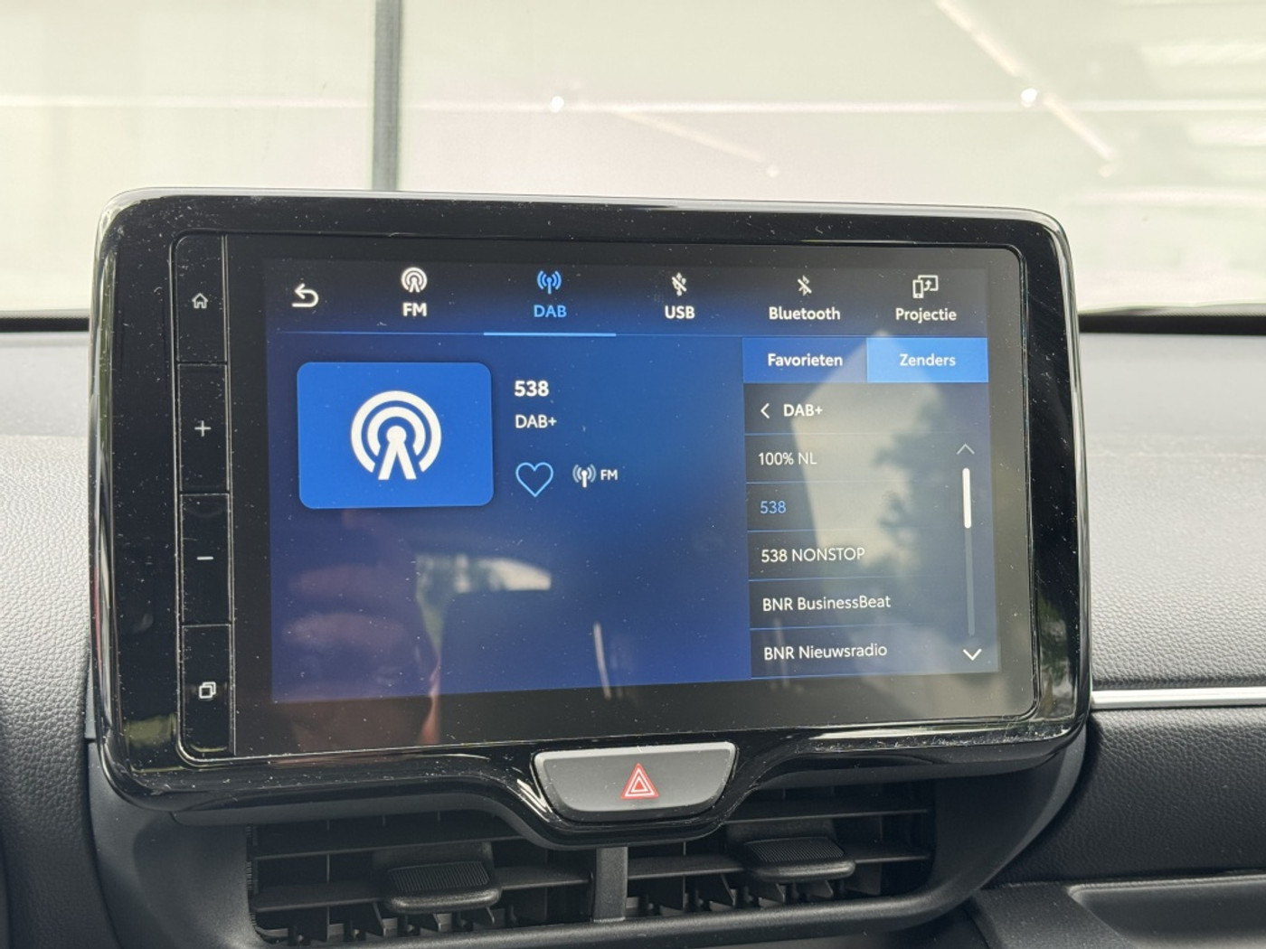 Foto van Mazda Mazda2 Hybrid