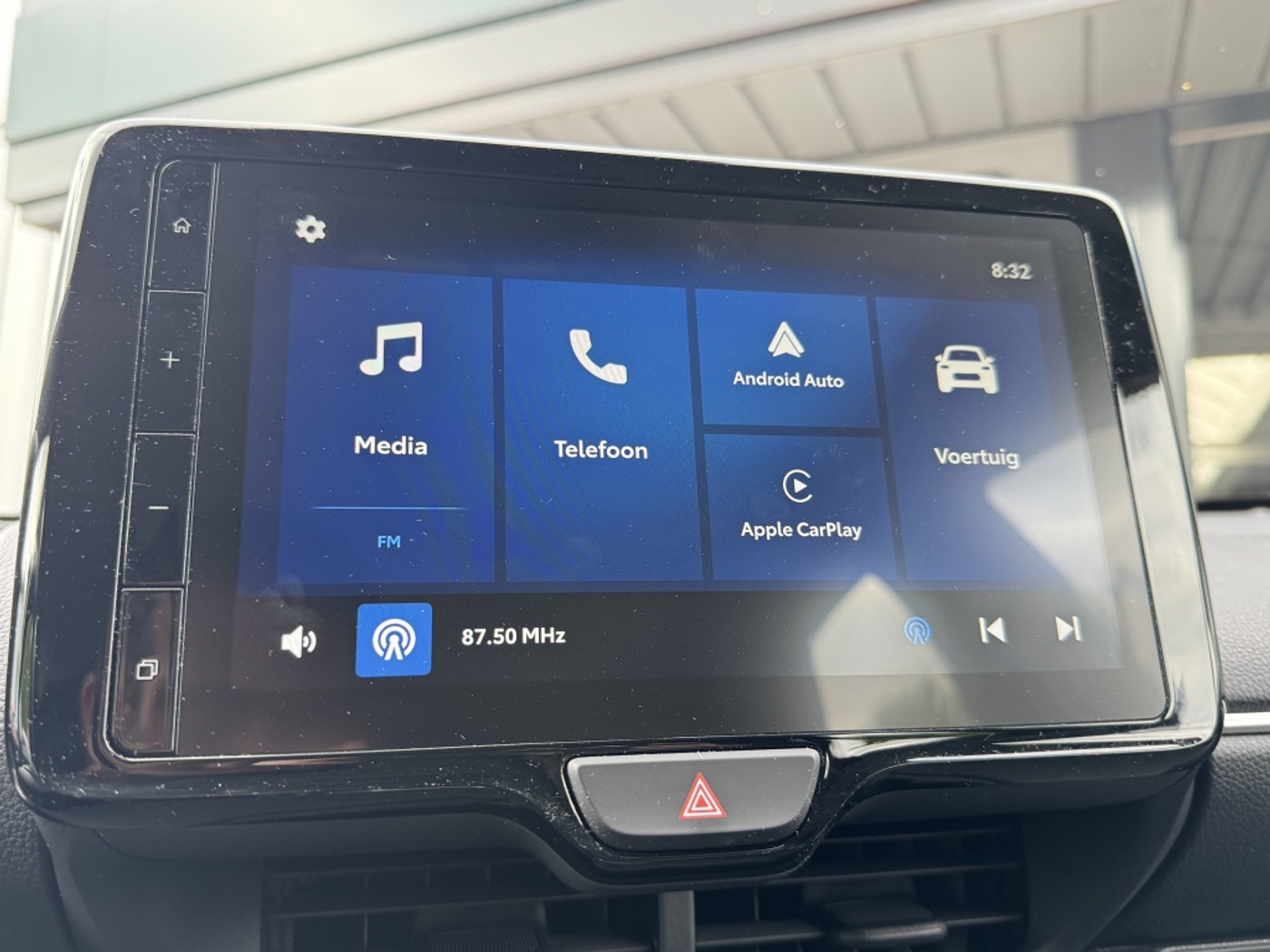 Foto van Mazda Mazda2 Hybrid