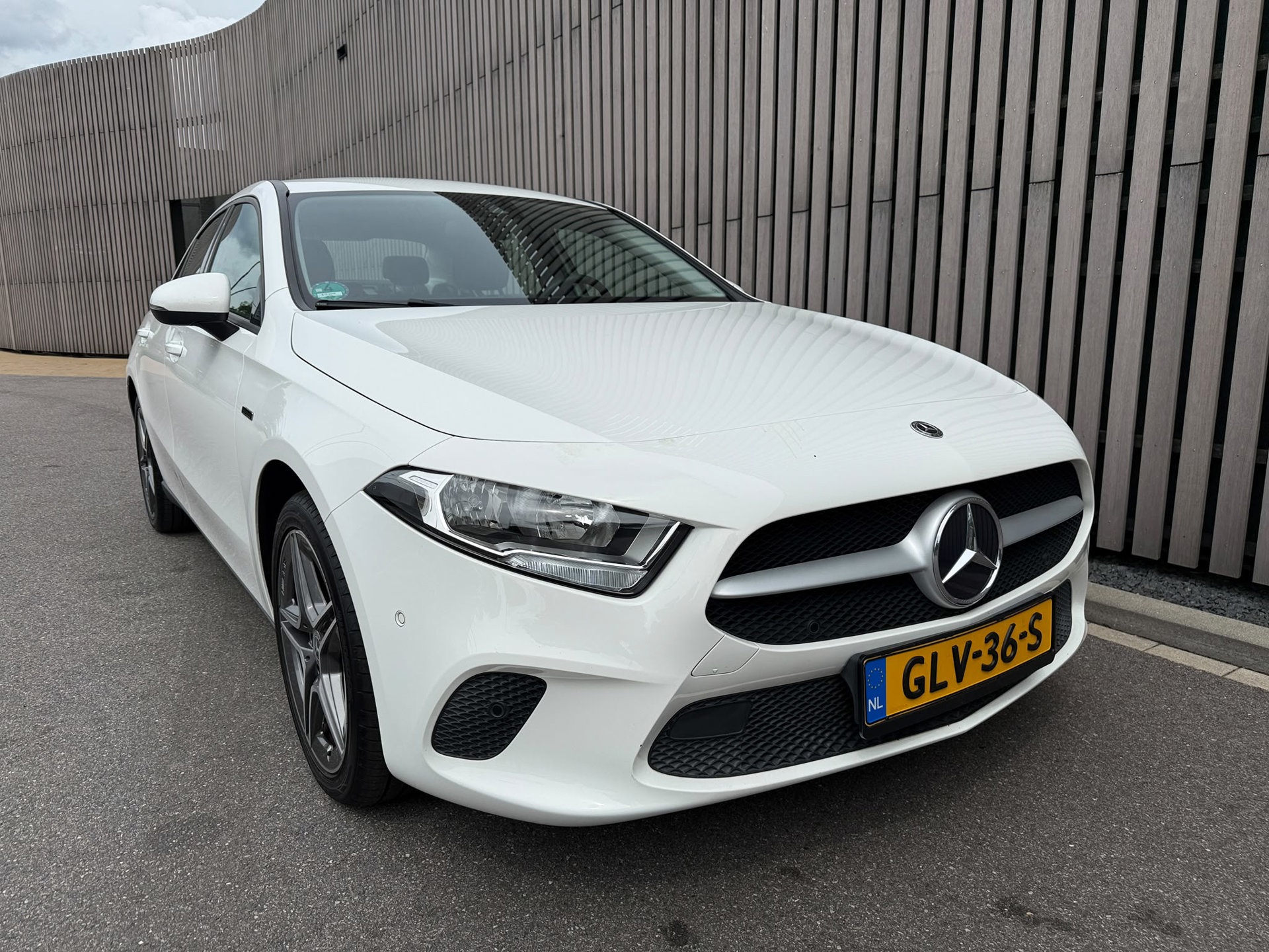 Foto van Mercedes-Benz A 250 E
