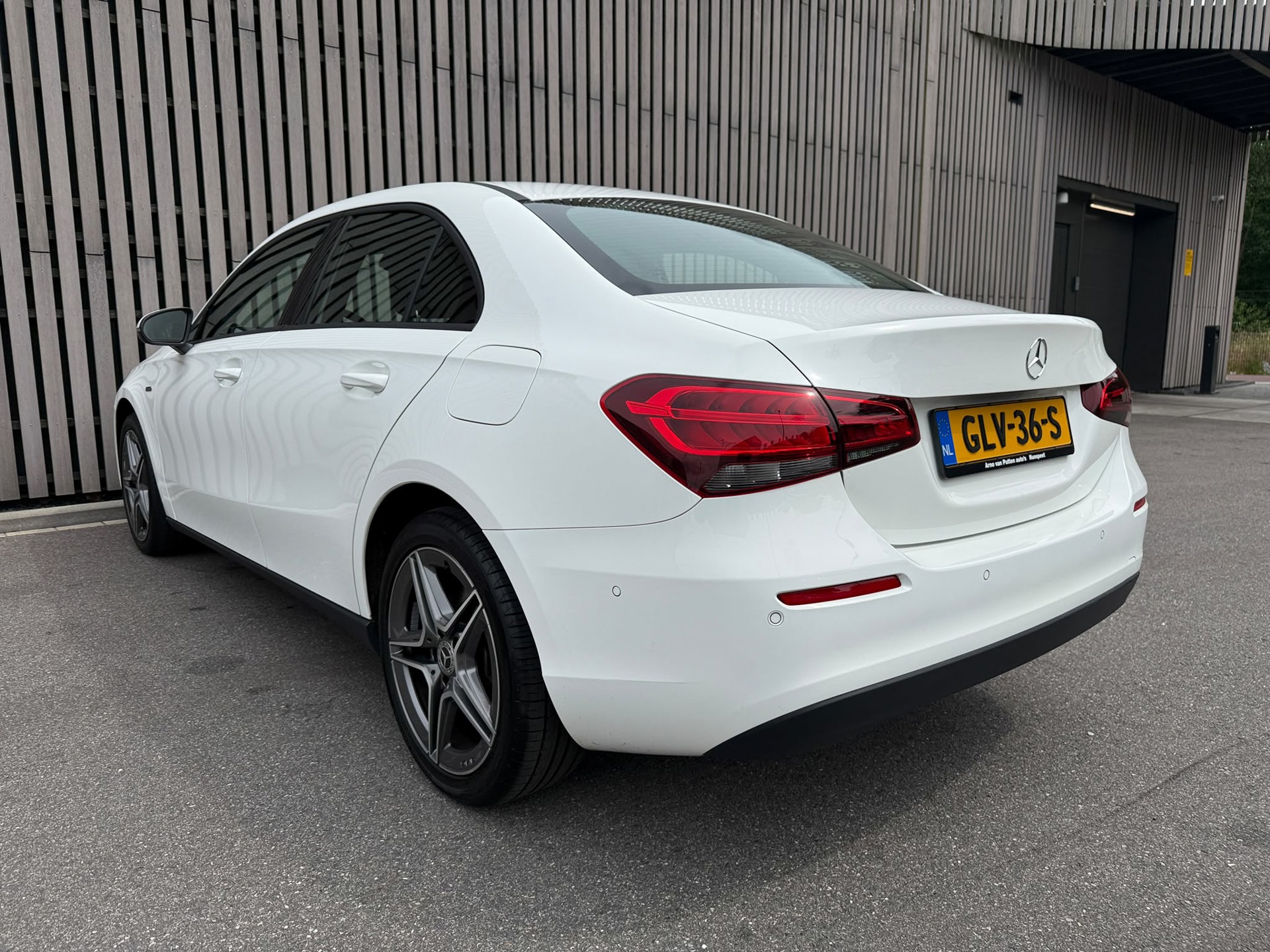 Foto van Mercedes-Benz A 250 E
