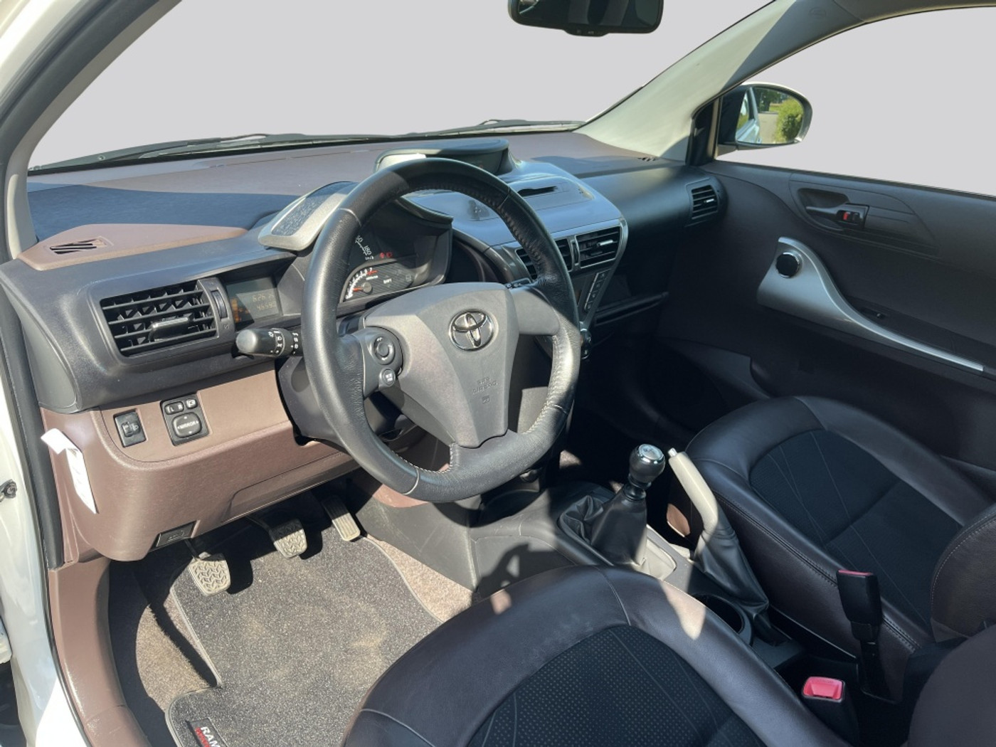 Foto van Toyota Toyota Iq