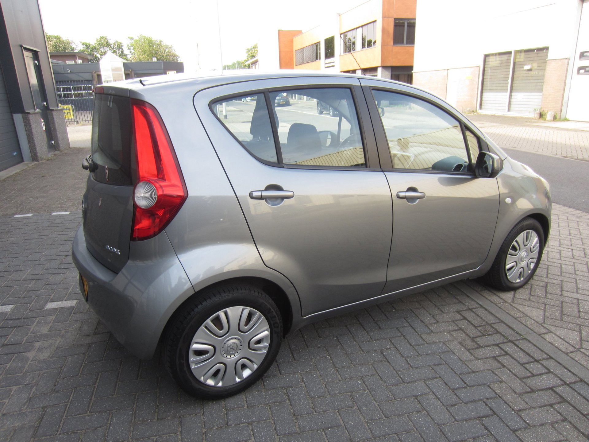 Foto van Opel Agila