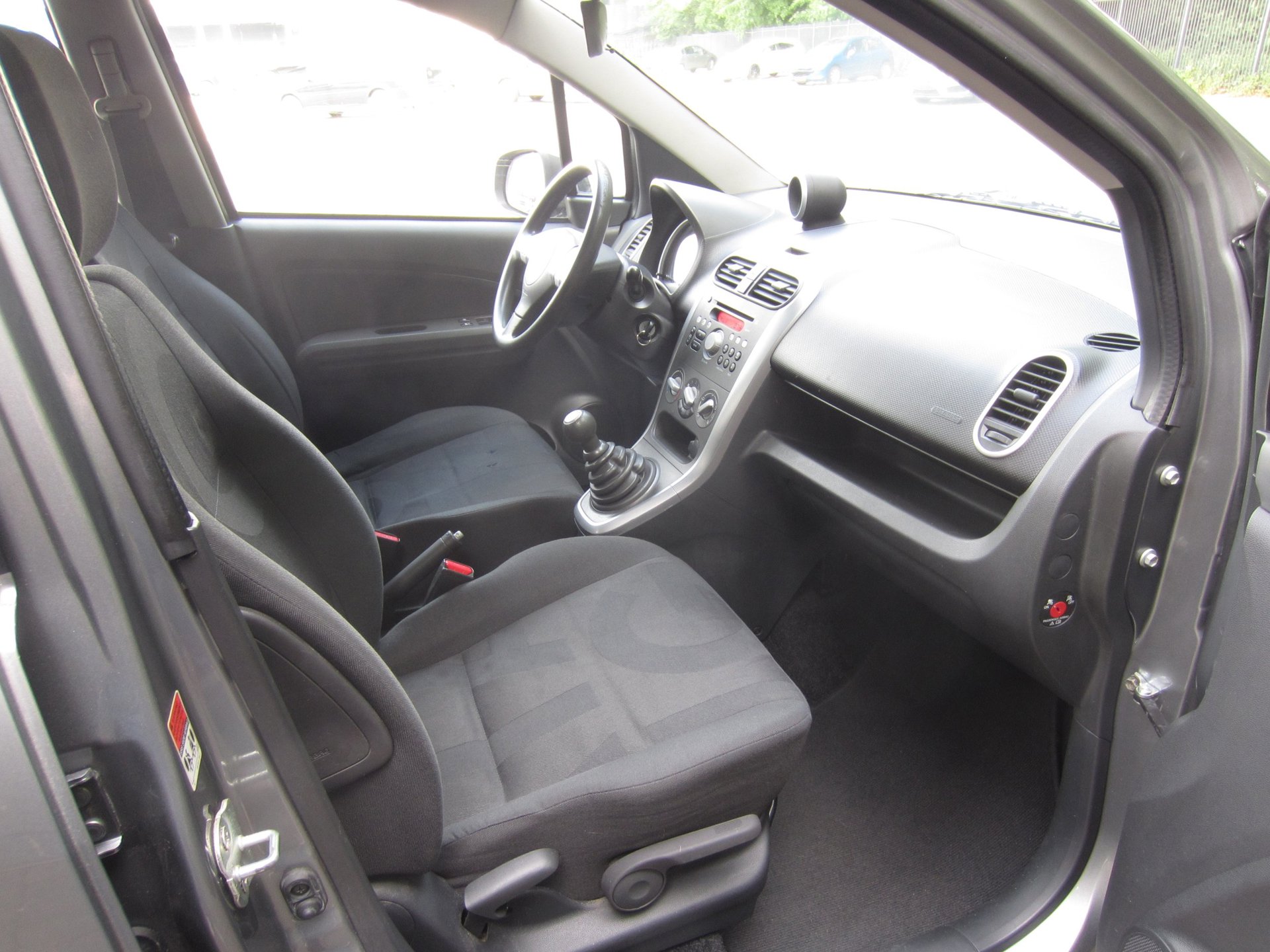 Foto van Opel Agila