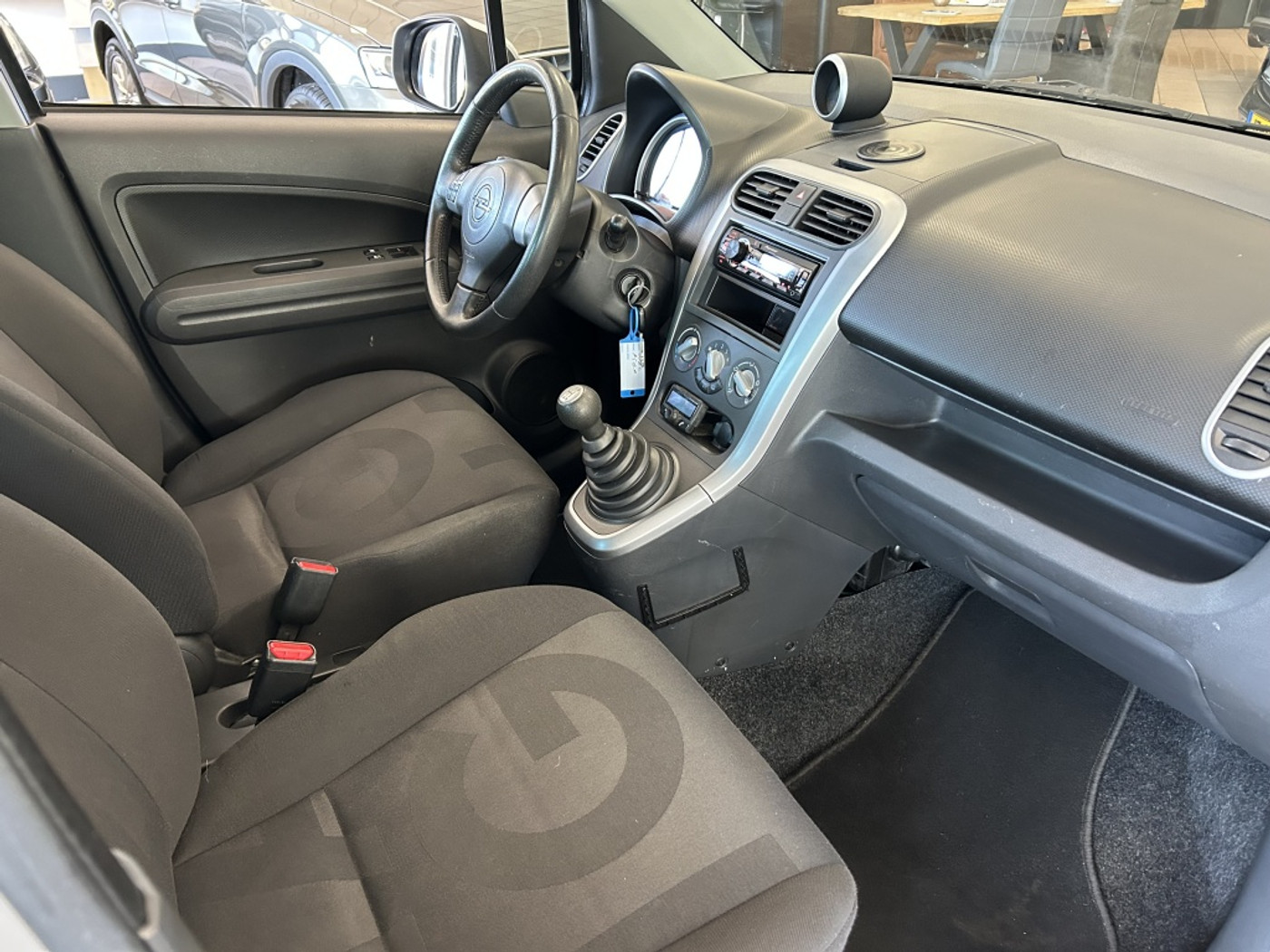 Foto van Opel Agila