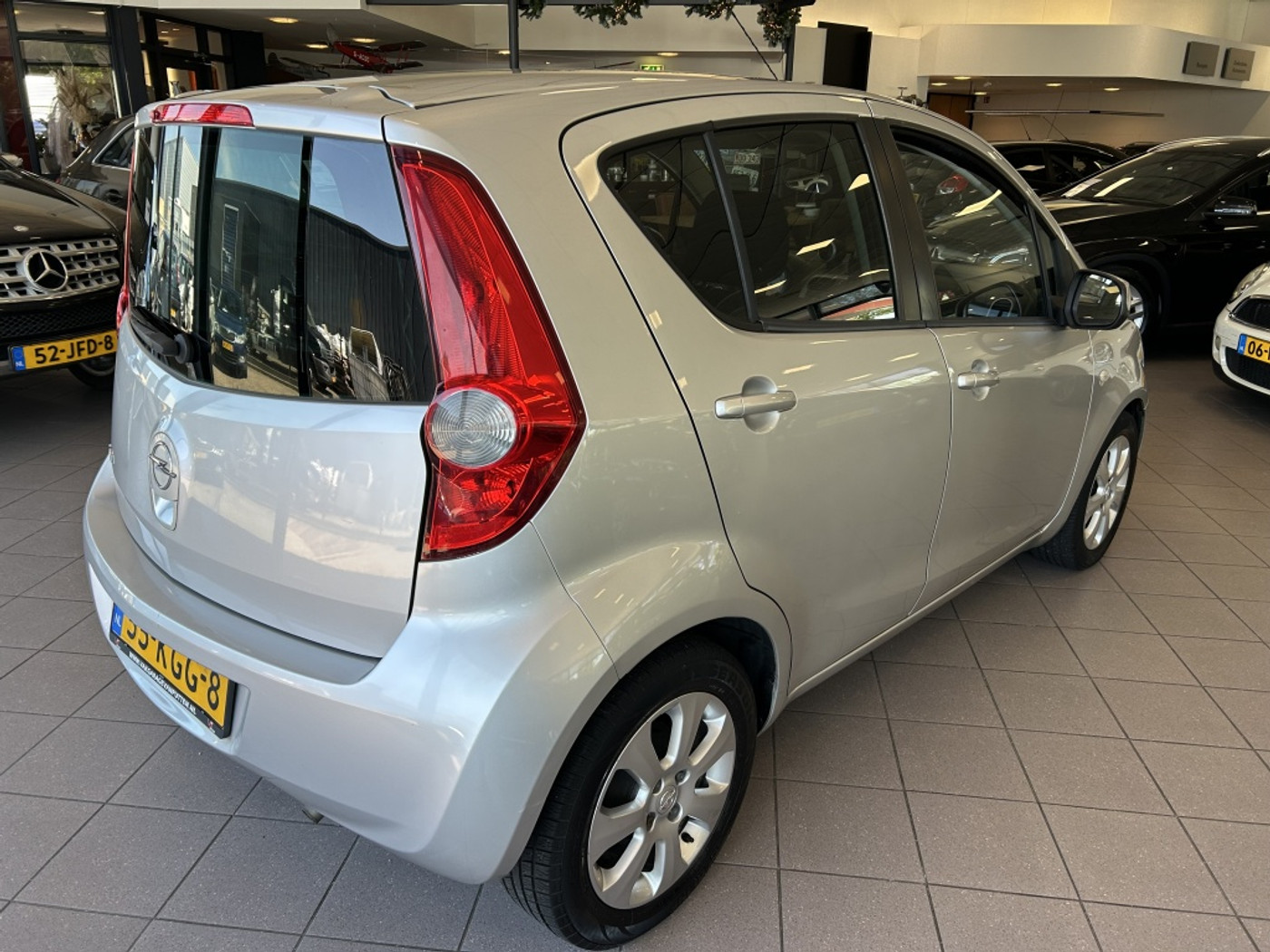 Foto van Opel Agila