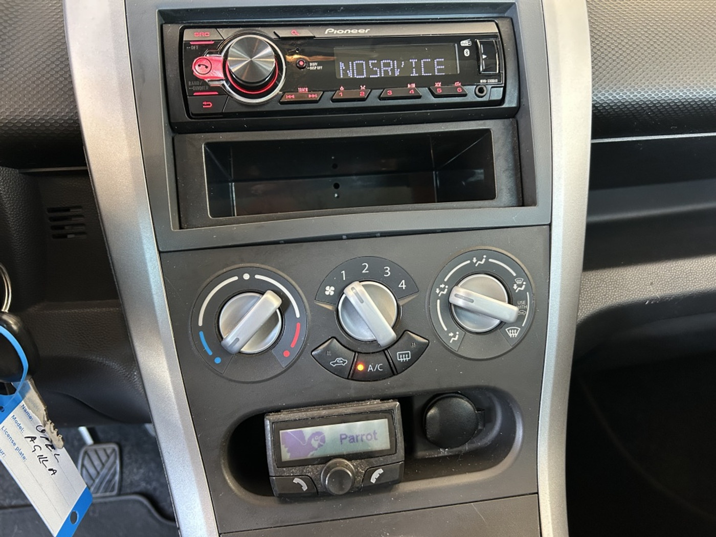Foto van Opel Agila