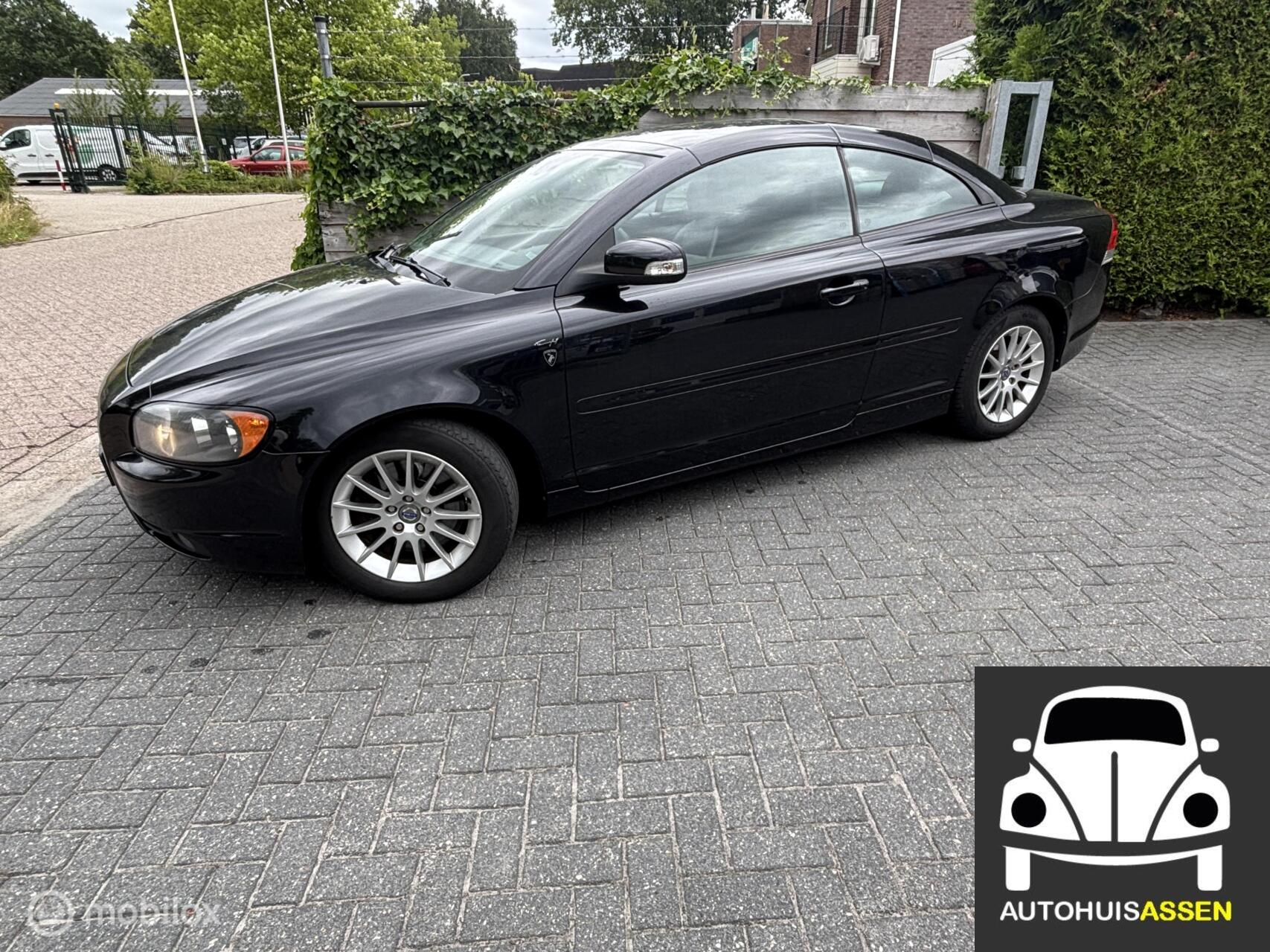 Volvo C70 2.0D Kinetic 2008 - voorkant