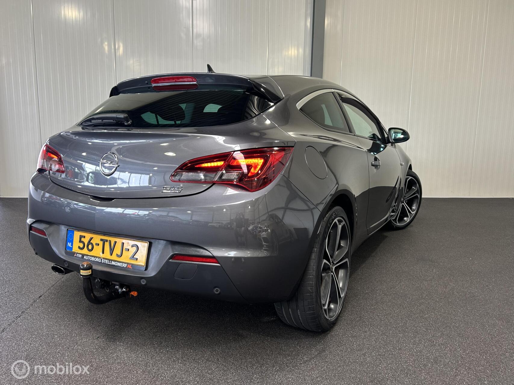 Foto van Opel Astra GTC