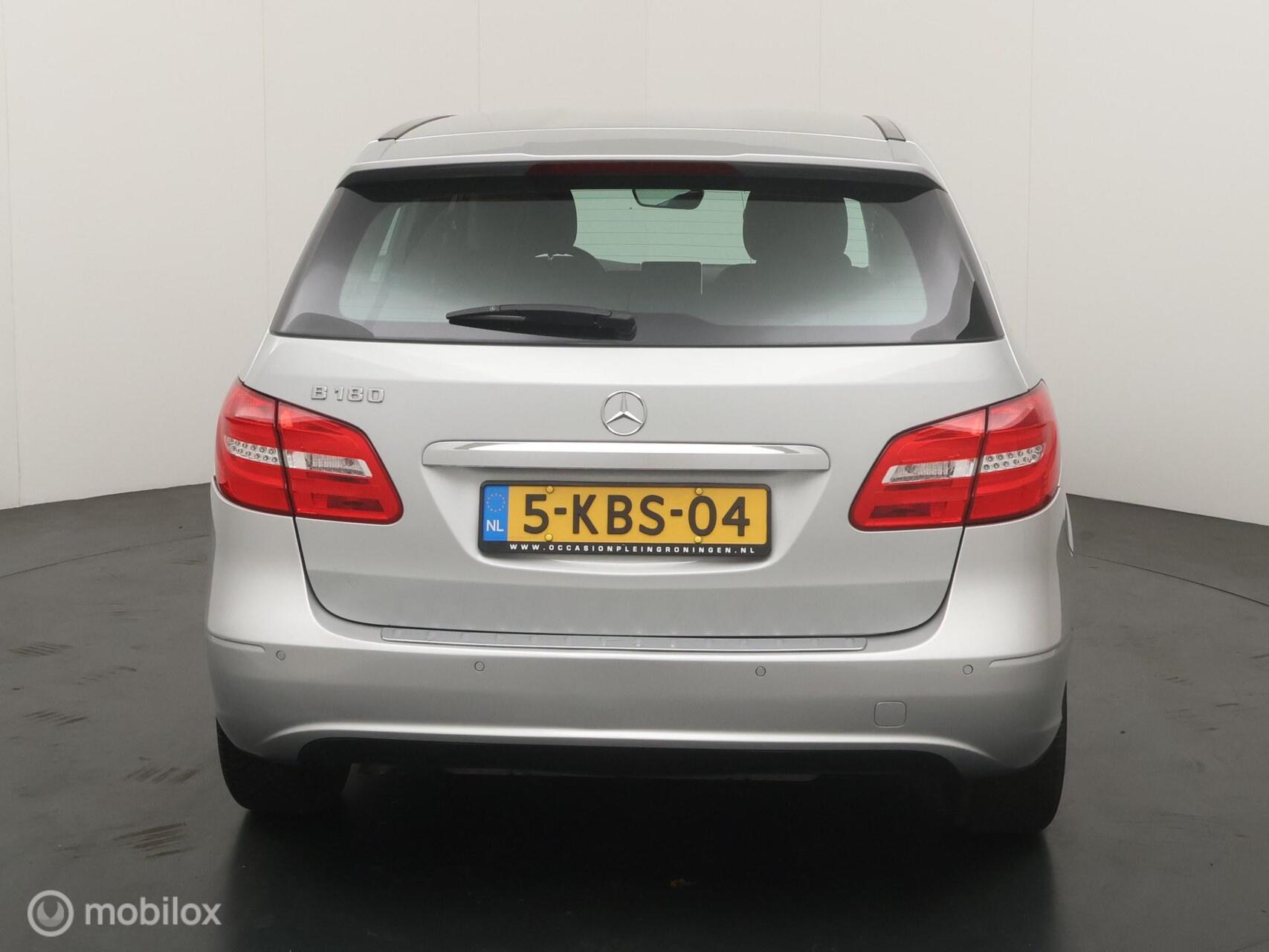 Foto van Mercedes-Benz B 180