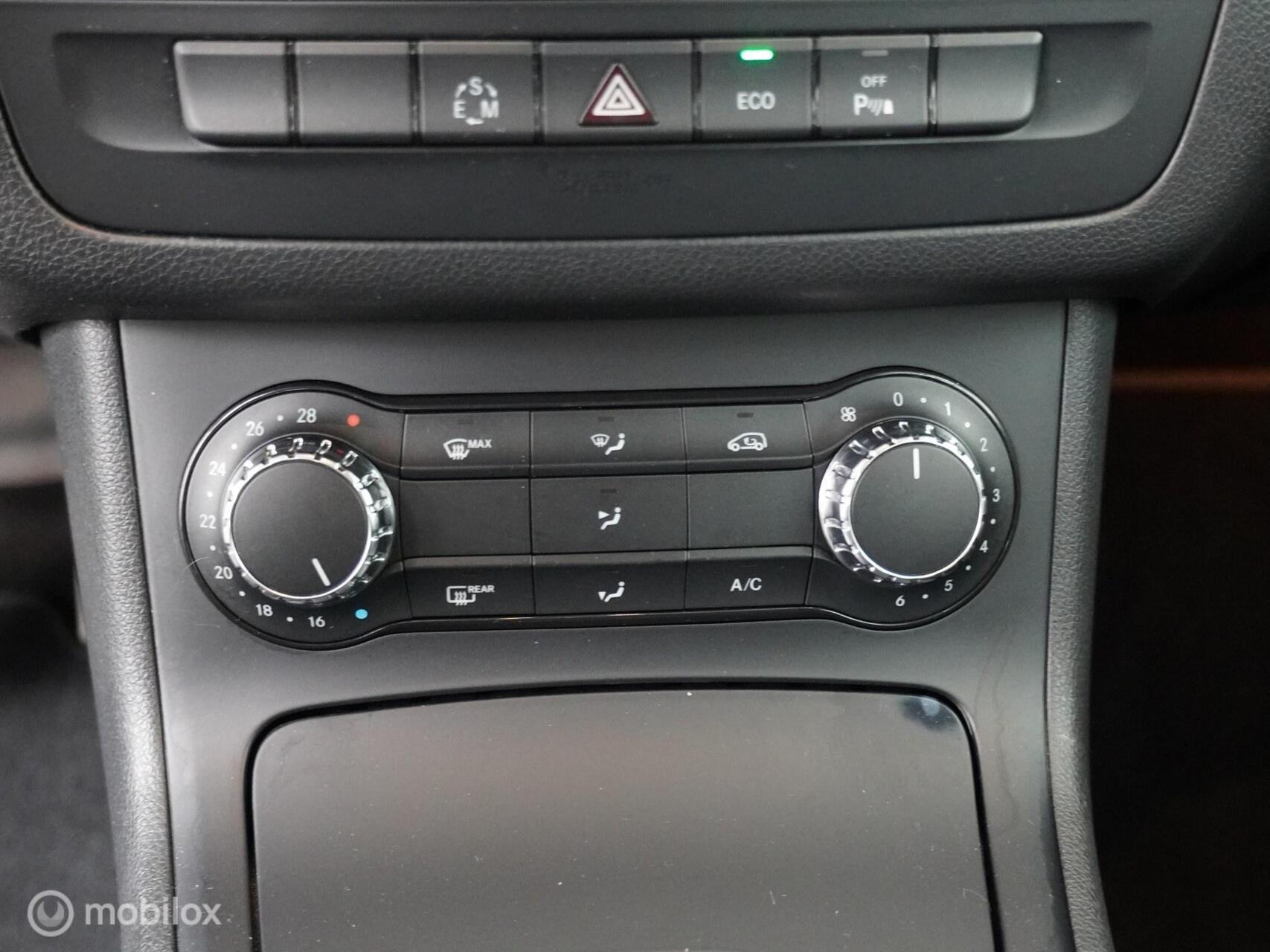 Foto van Mercedes-Benz B 180