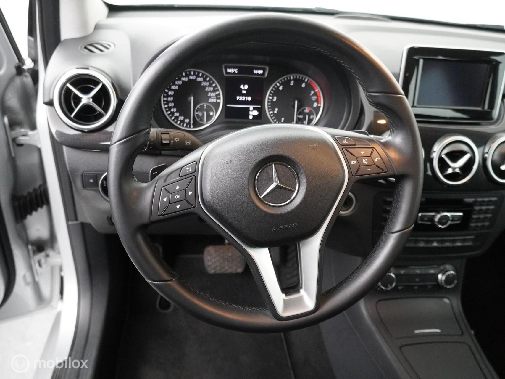 Foto van Mercedes-Benz B 180