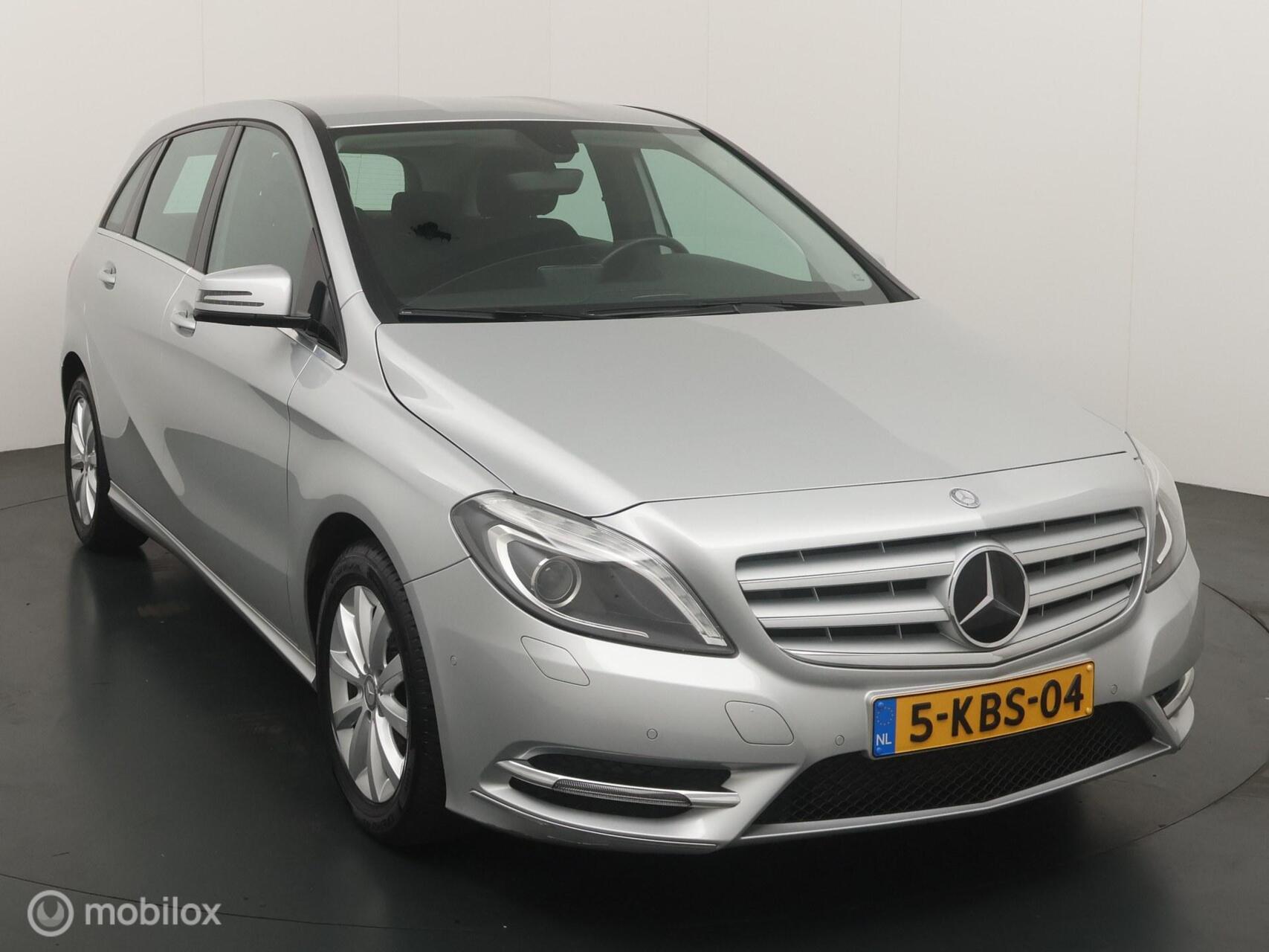 Foto van Mercedes-Benz B 180