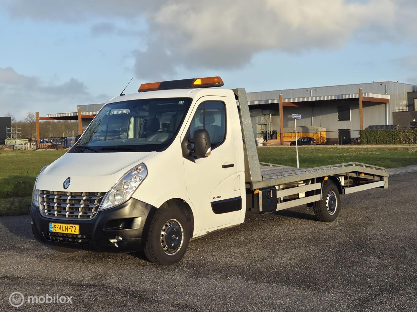 Renault Master T35 2.3 dCi L4H3 DL 2011 - voorkant