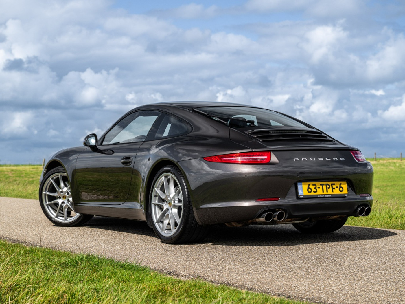 Foto van Porsche 911 Carrera