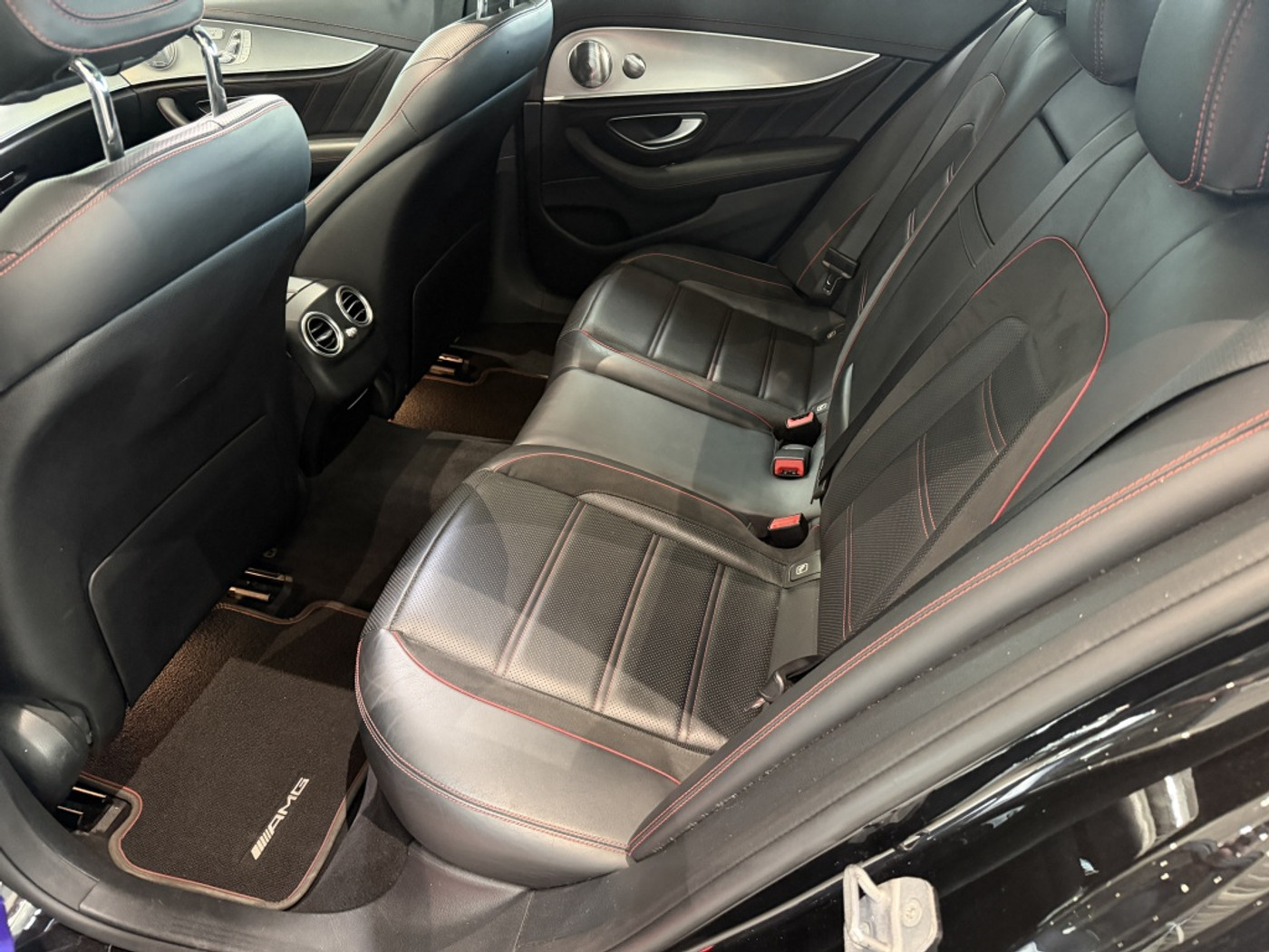 Foto van Mercedes-Benz AMG E 43 4Matic