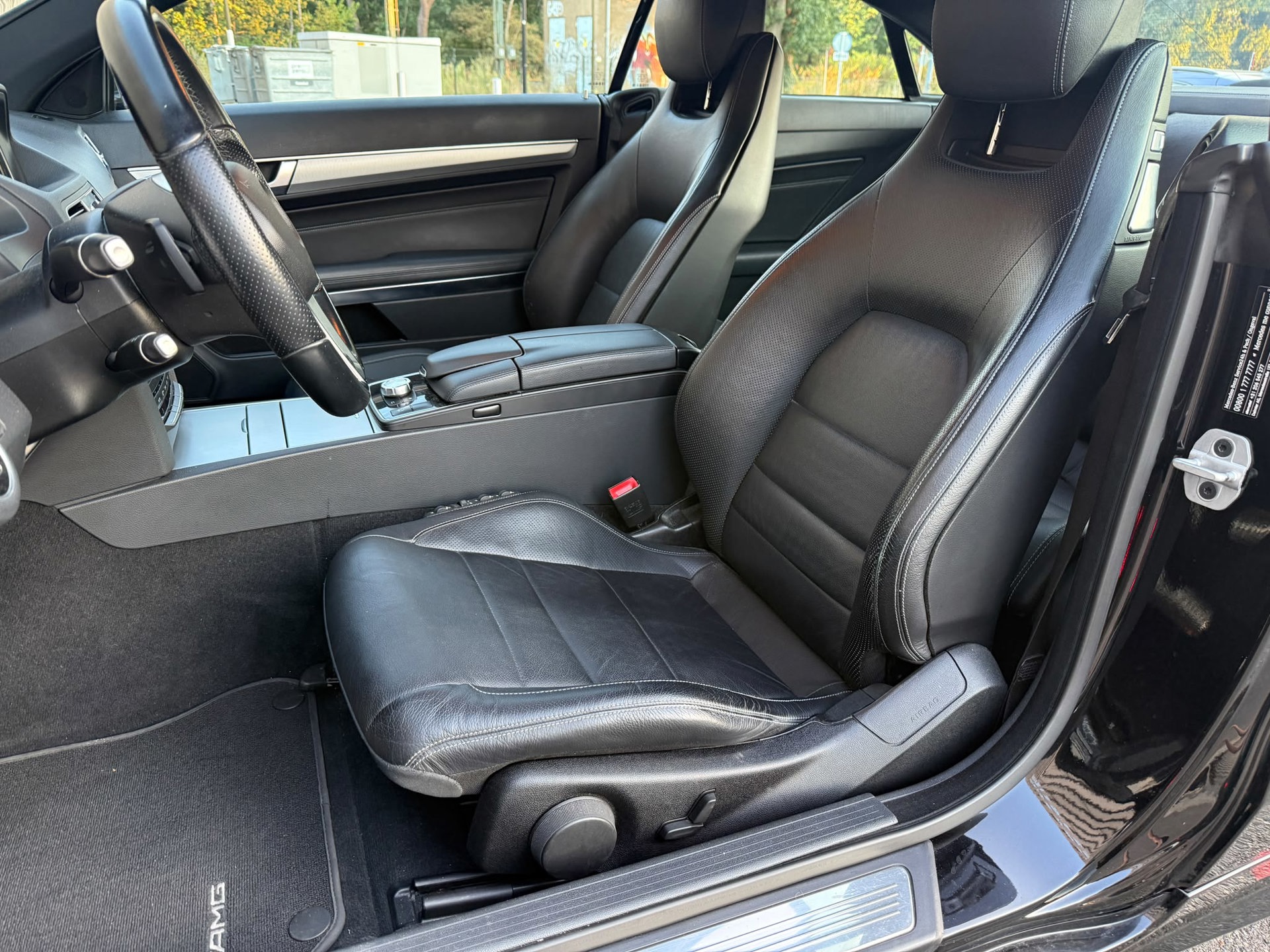 Foto van Mercedes-Benz E 200