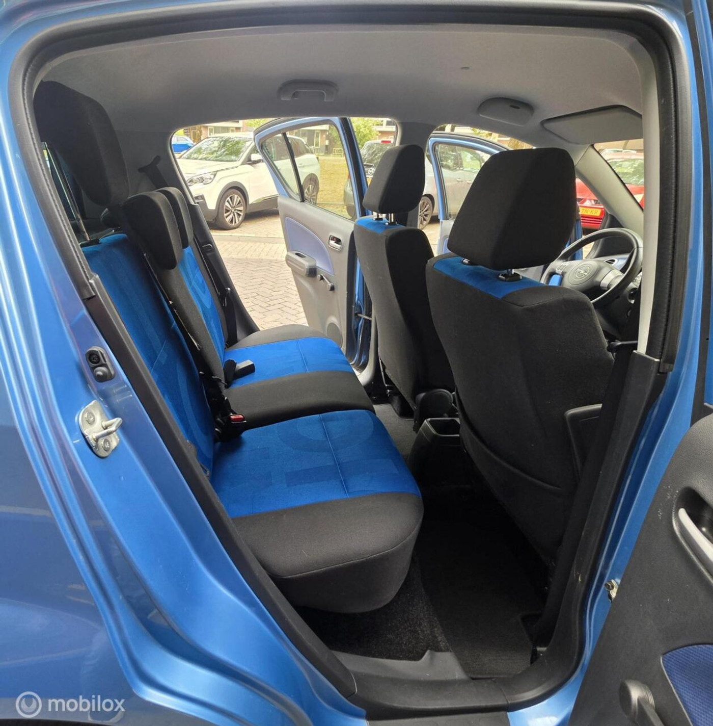 Foto van Opel Agila
