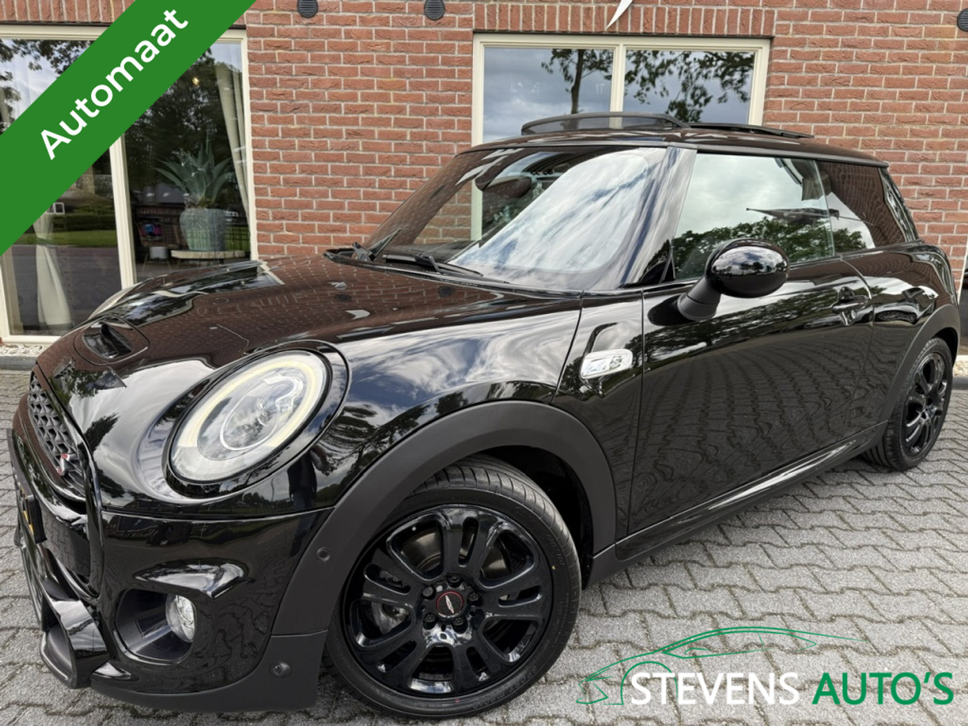 Mini Cooper S 2.0 Coop.S Chili SB JWC / HUD / PANO / STOELVERW. / CAMERA / HAR 2014 - voorkant