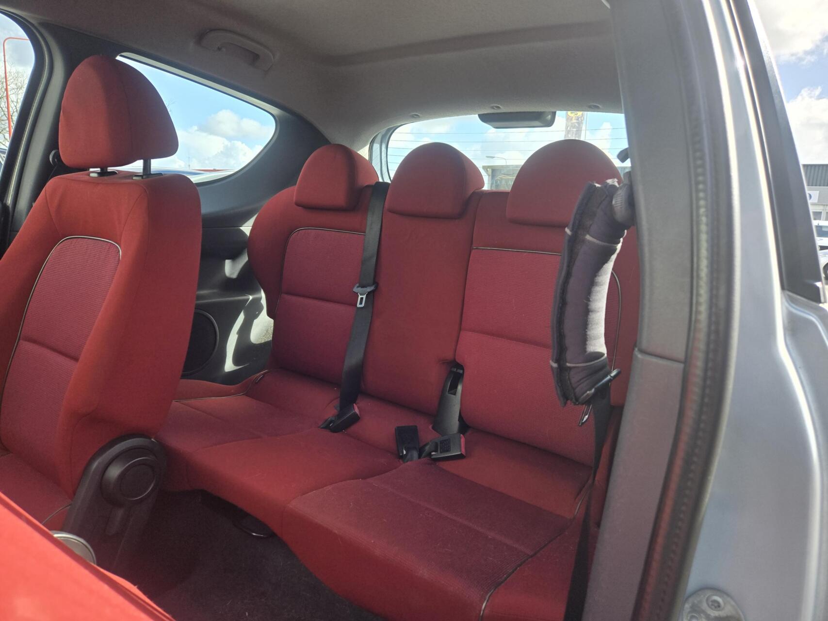 Foto van Mitsubishi Mitsubishi Colt