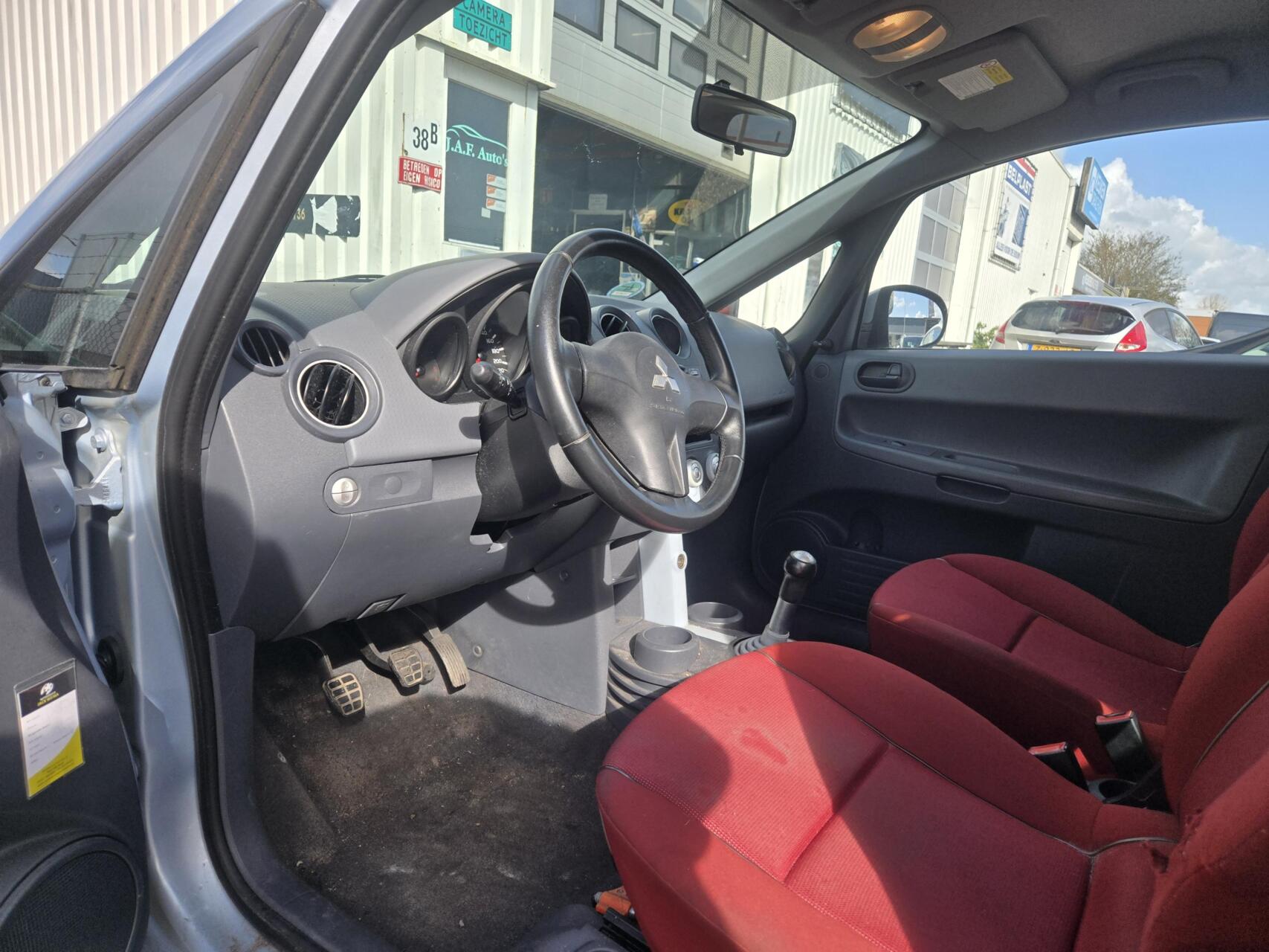 Foto van Mitsubishi Mitsubishi Colt