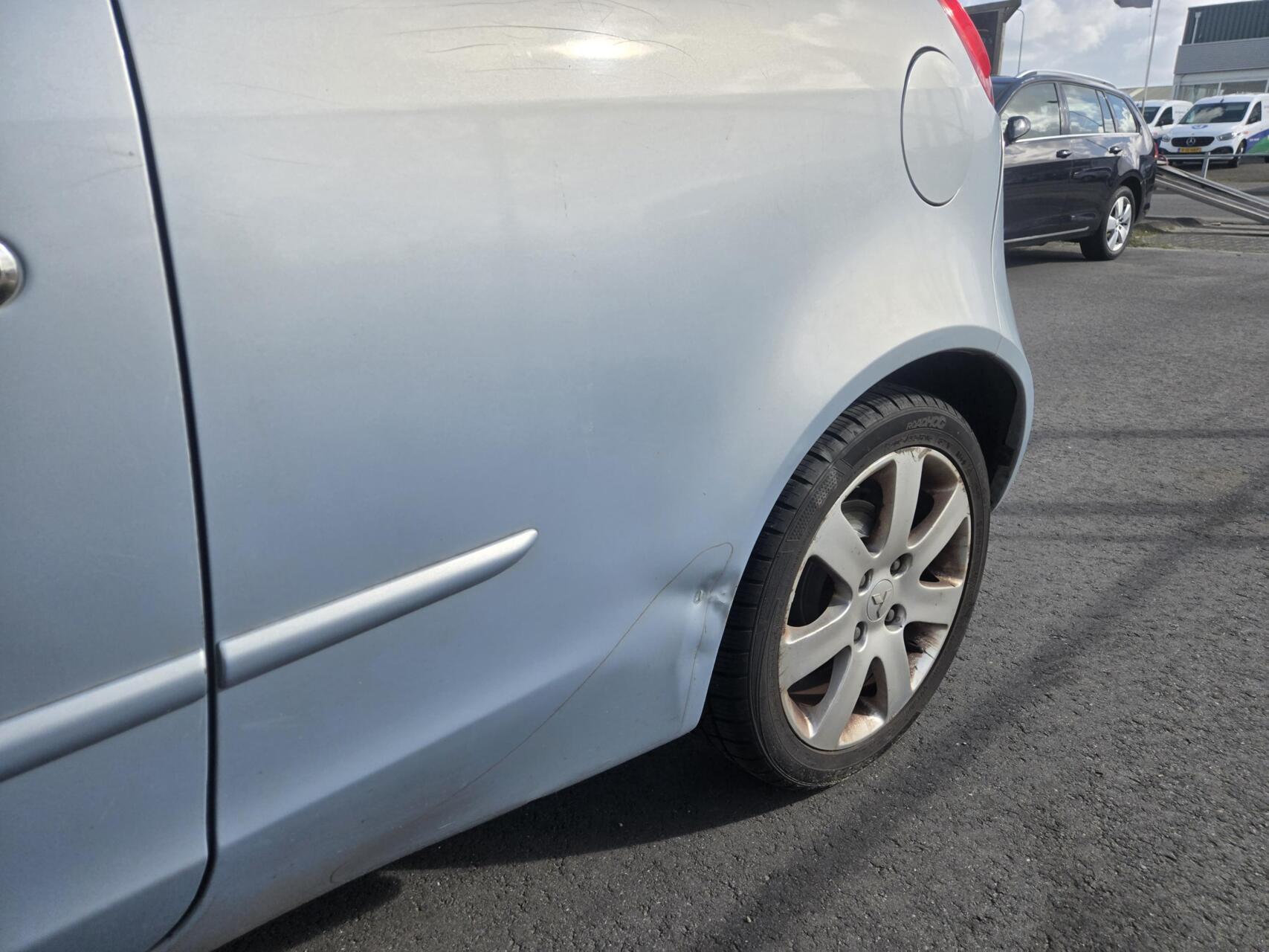 Foto van Mitsubishi Mitsubishi Colt