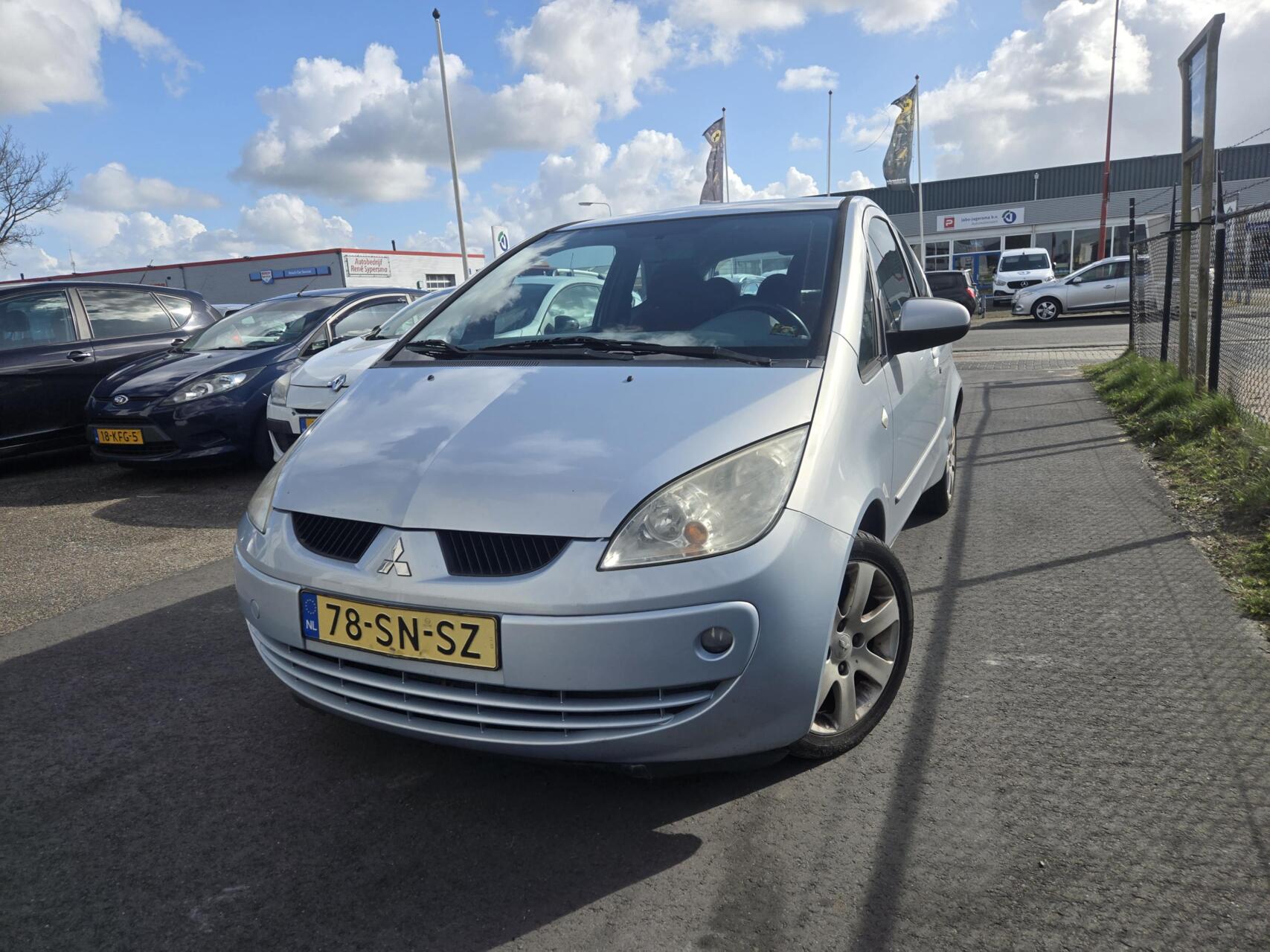 Foto van Mitsubishi Mitsubishi Colt