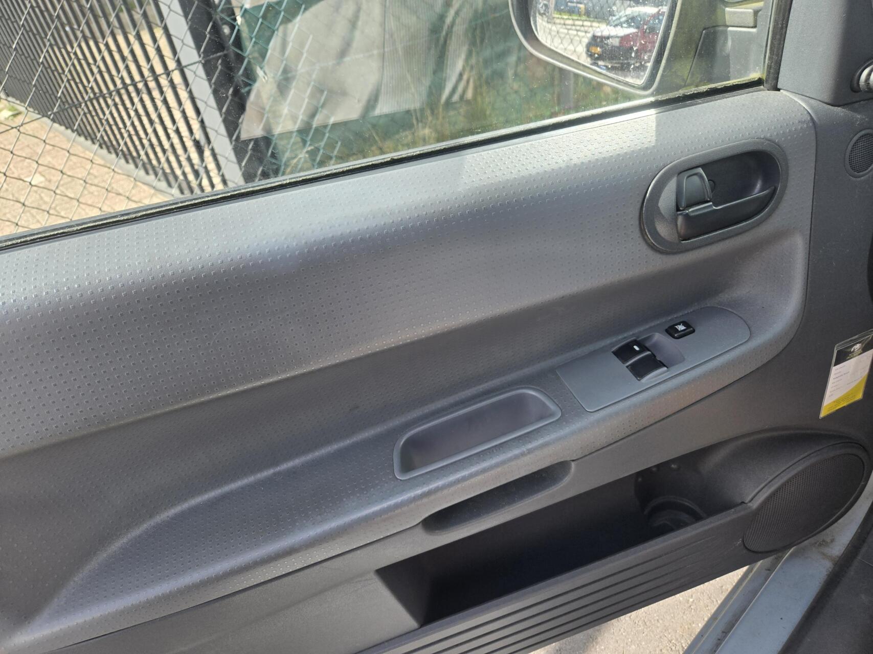 Foto van Mitsubishi Mitsubishi Colt
