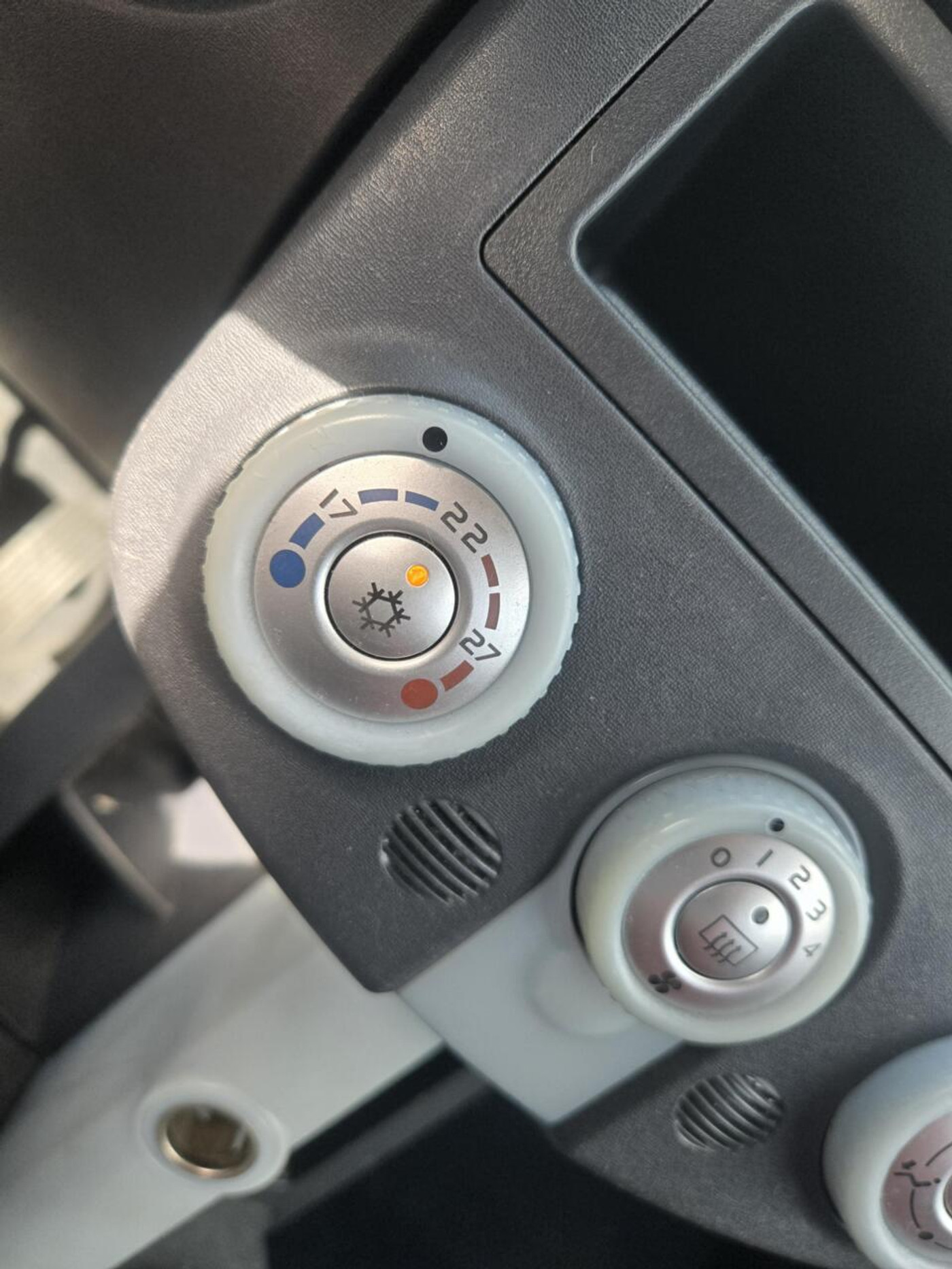 Foto van Mitsubishi Mitsubishi Colt