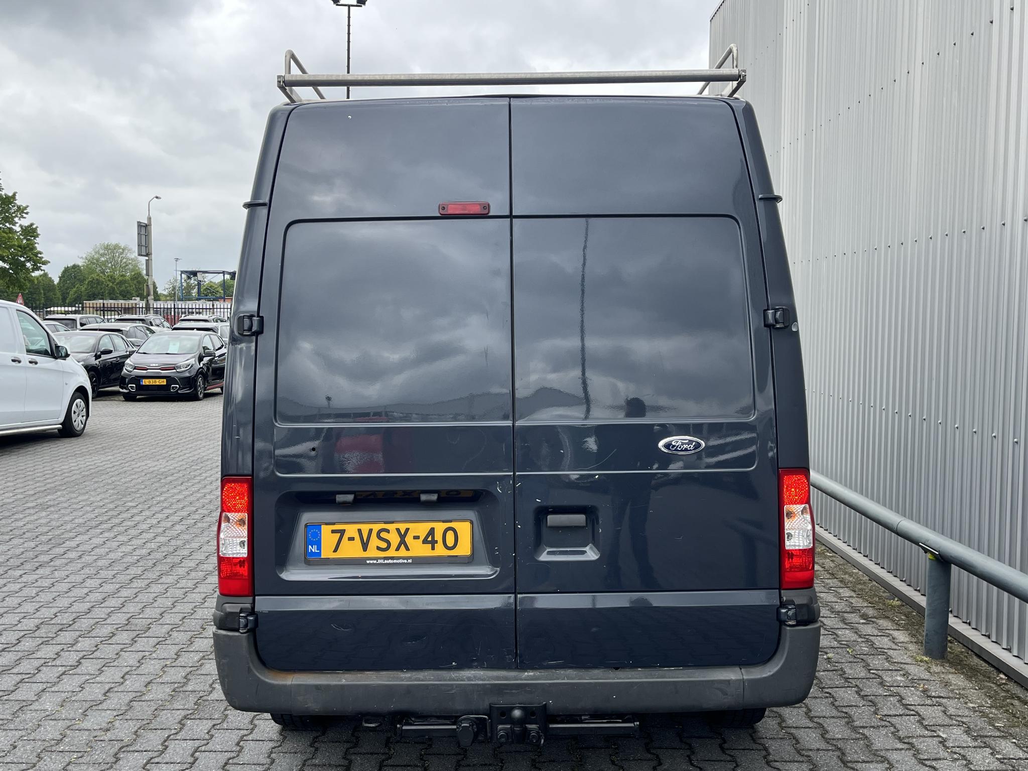 Foto van Ford Transit/tourneo