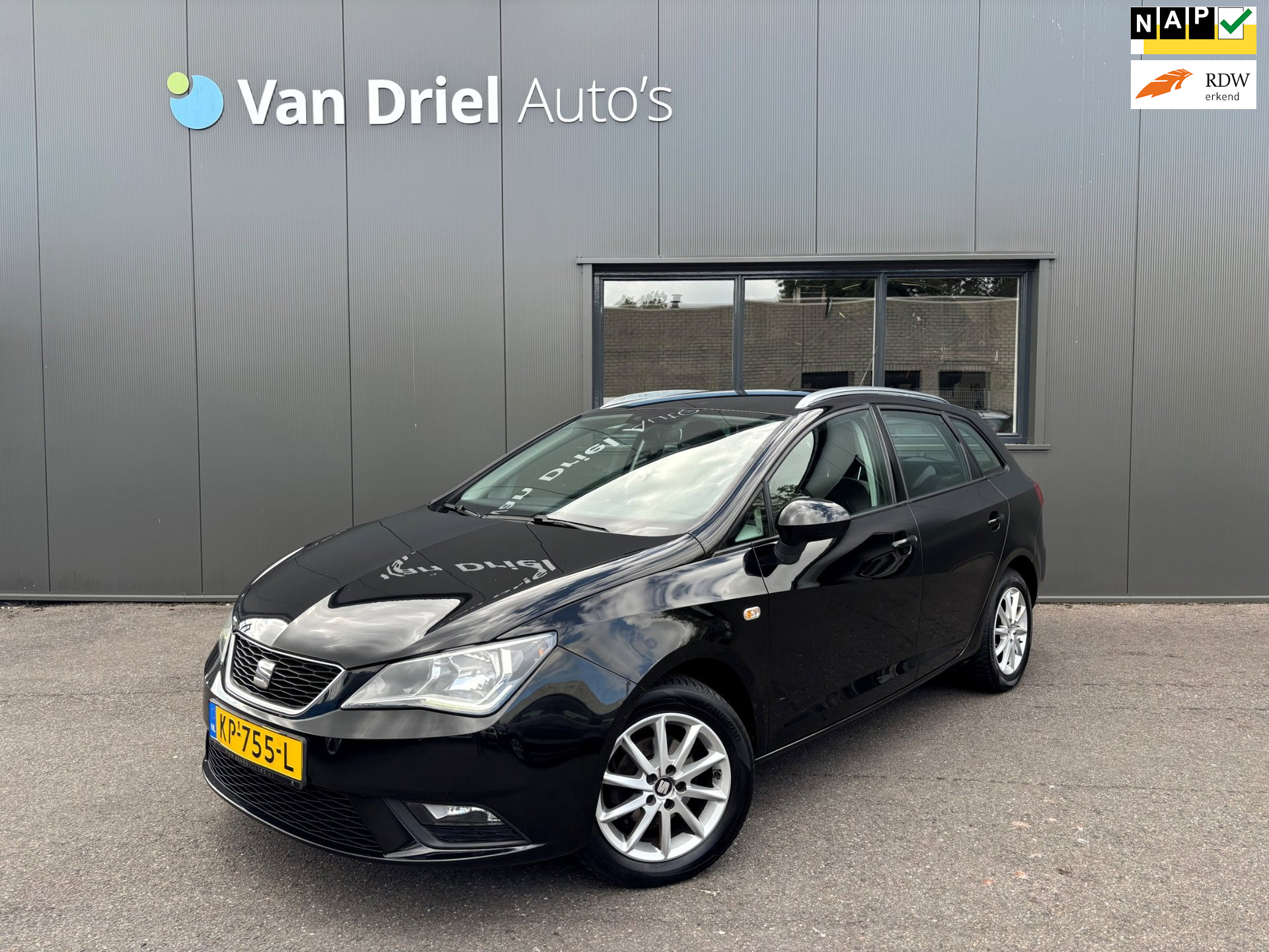 Seat Ibiza ST 1.0 EcoTSI Style Connect / Navigatie / Parkeersensoren achter! 2016 - voorkant