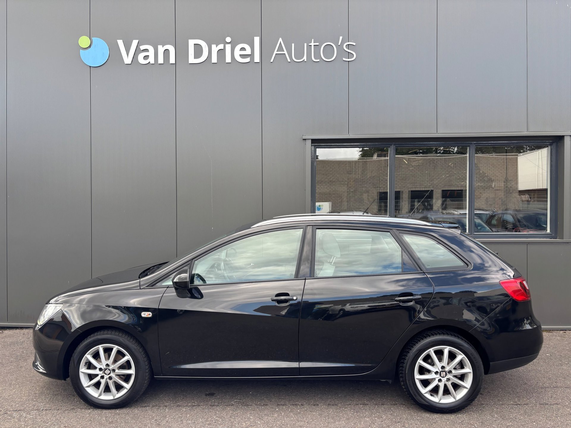 Foto van Seat Ibiza ST