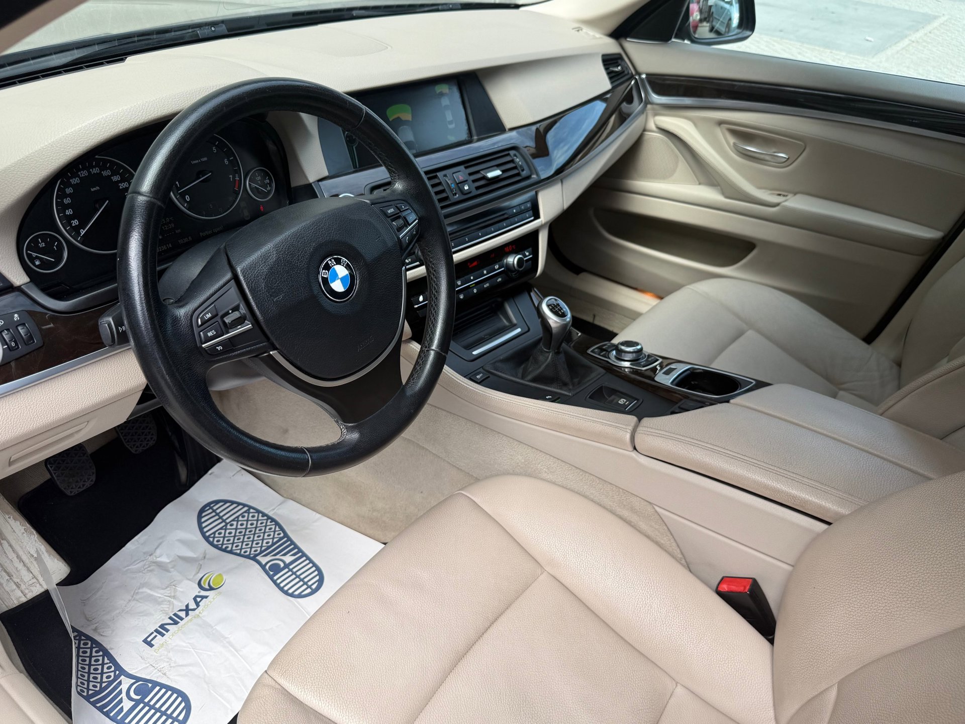 Foto van BMW 528i