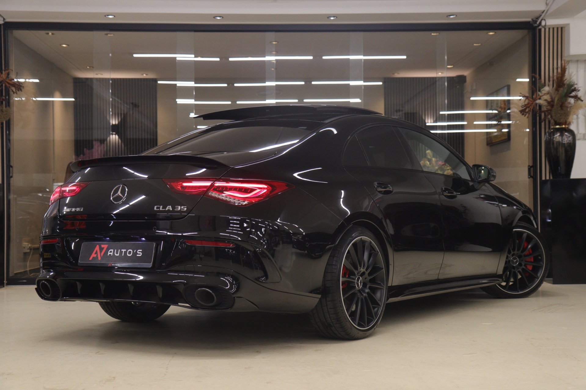 Foto van Mercedes-Benz AMG Cla 35