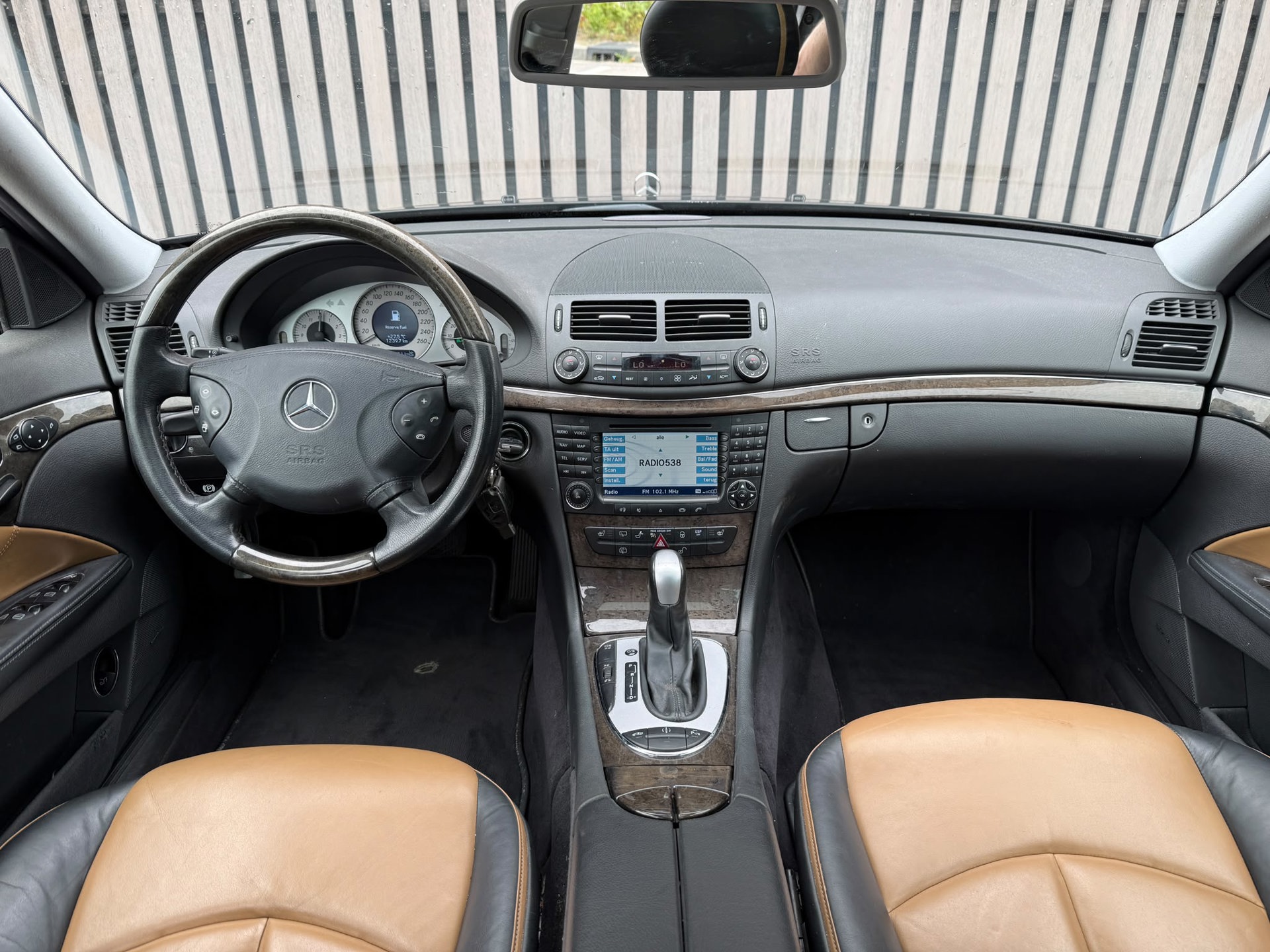 Foto van Mercedes-Benz E 500 4-matic