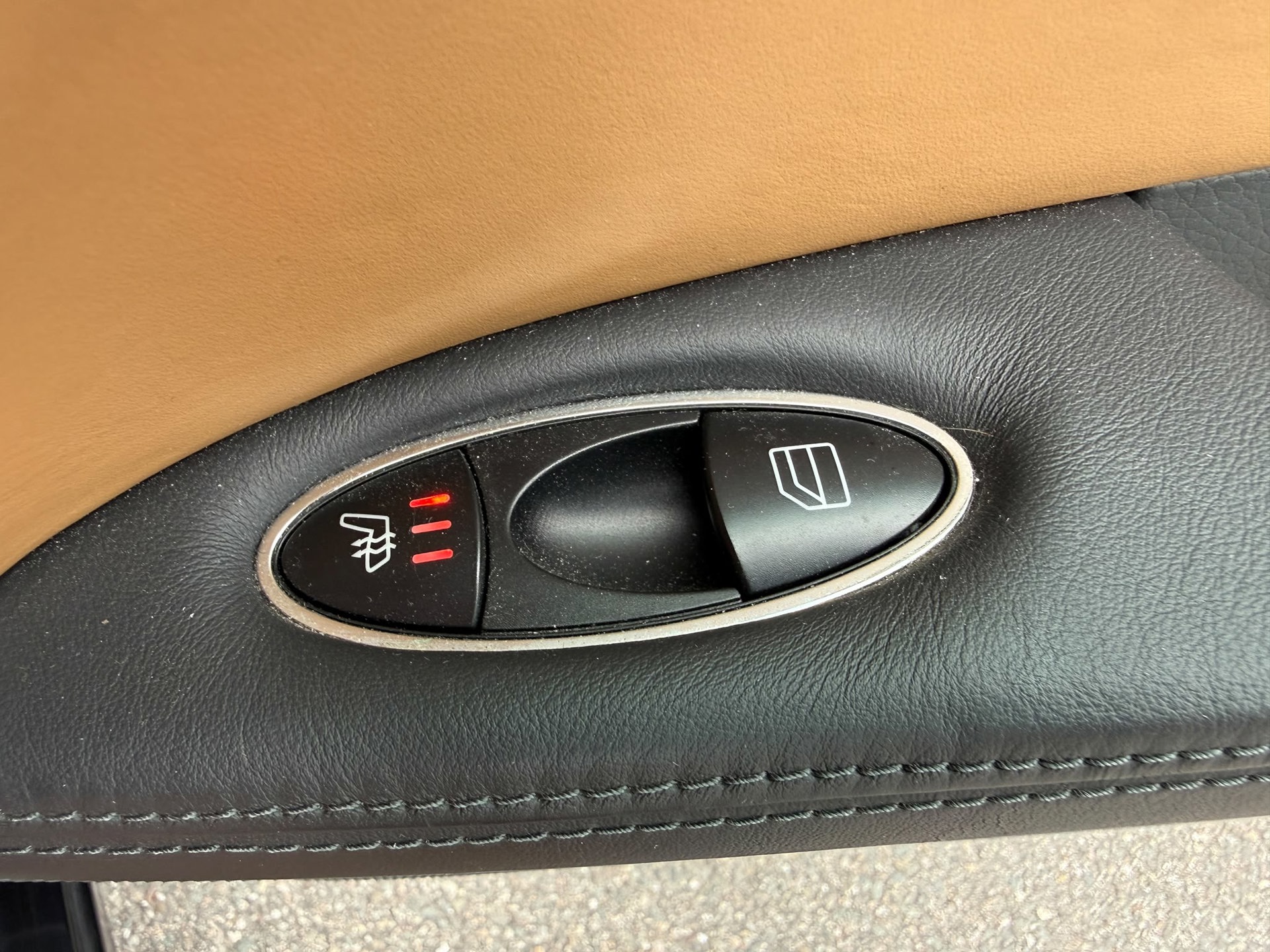 Foto van Mercedes-Benz E 500 4-matic