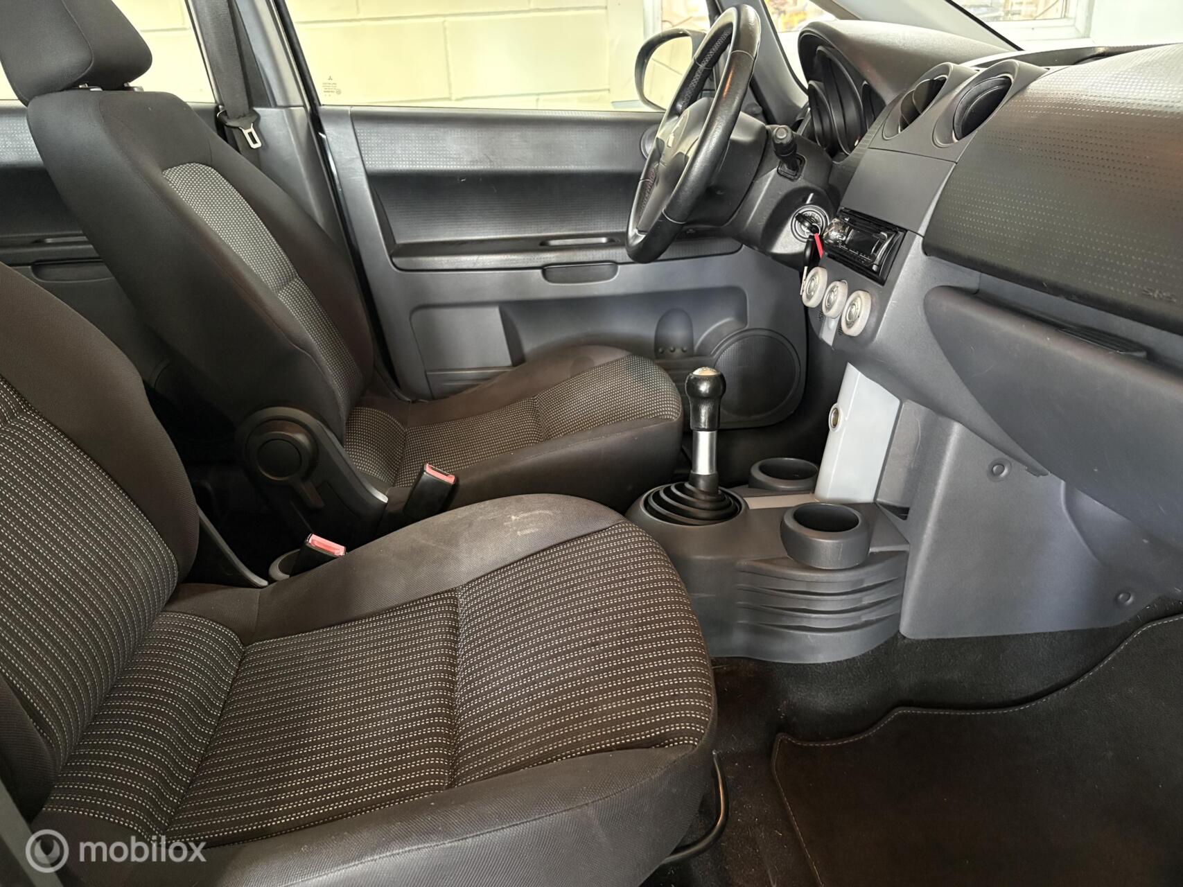 Foto van Mitsubishi Mitsubishi Colt