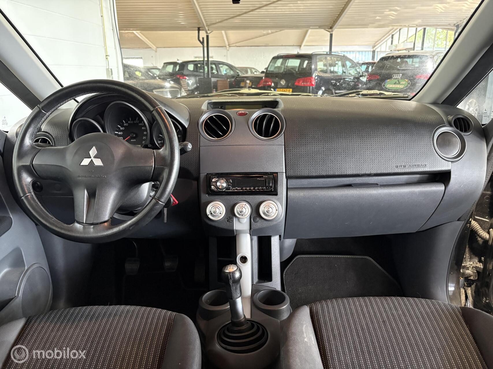 Foto van Mitsubishi Mitsubishi Colt